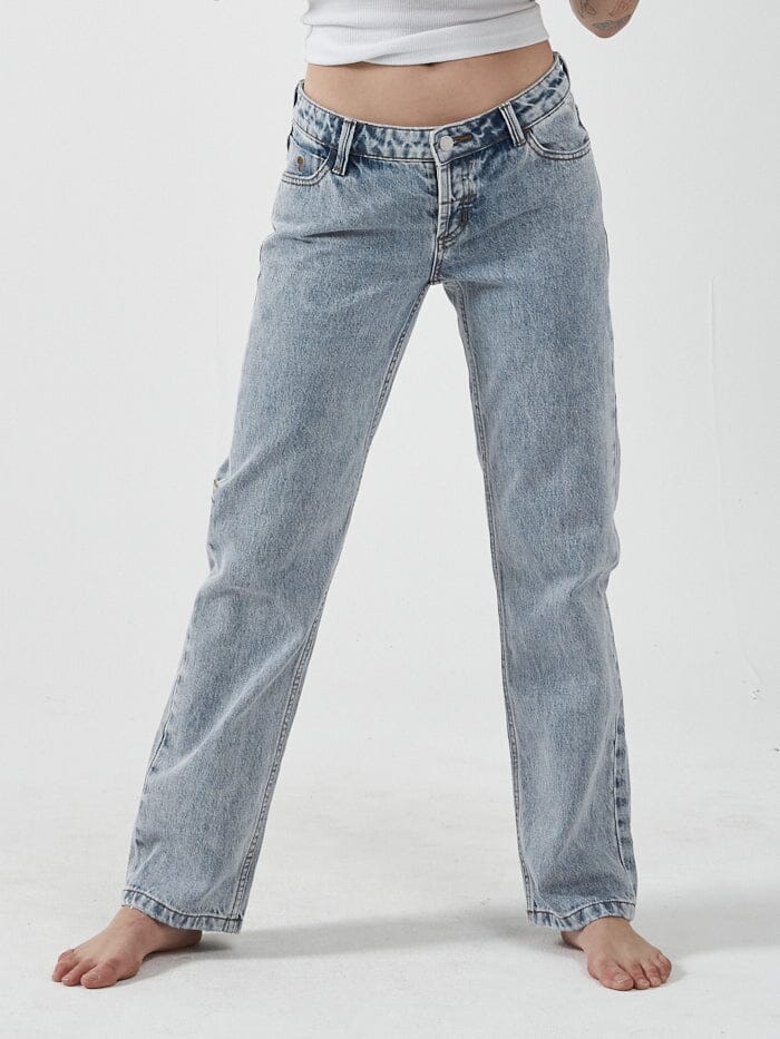 Saskia Low Rise Straight Jean