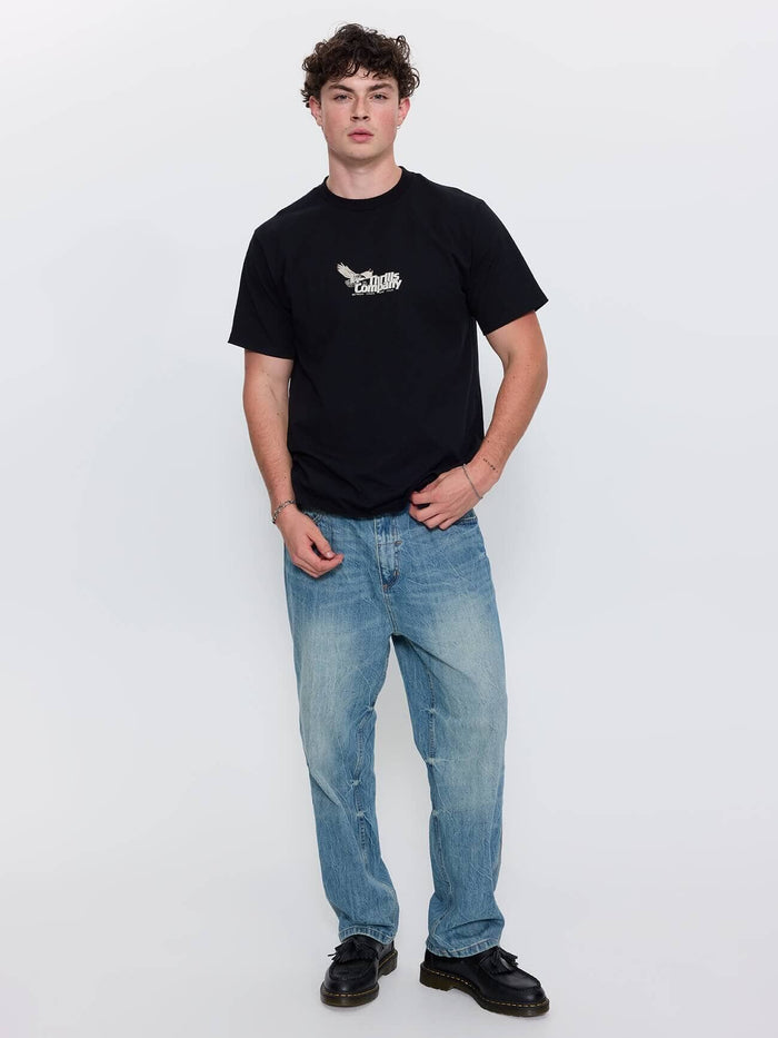 Between Chaos And Calm Merch Fit Tee - Black XS