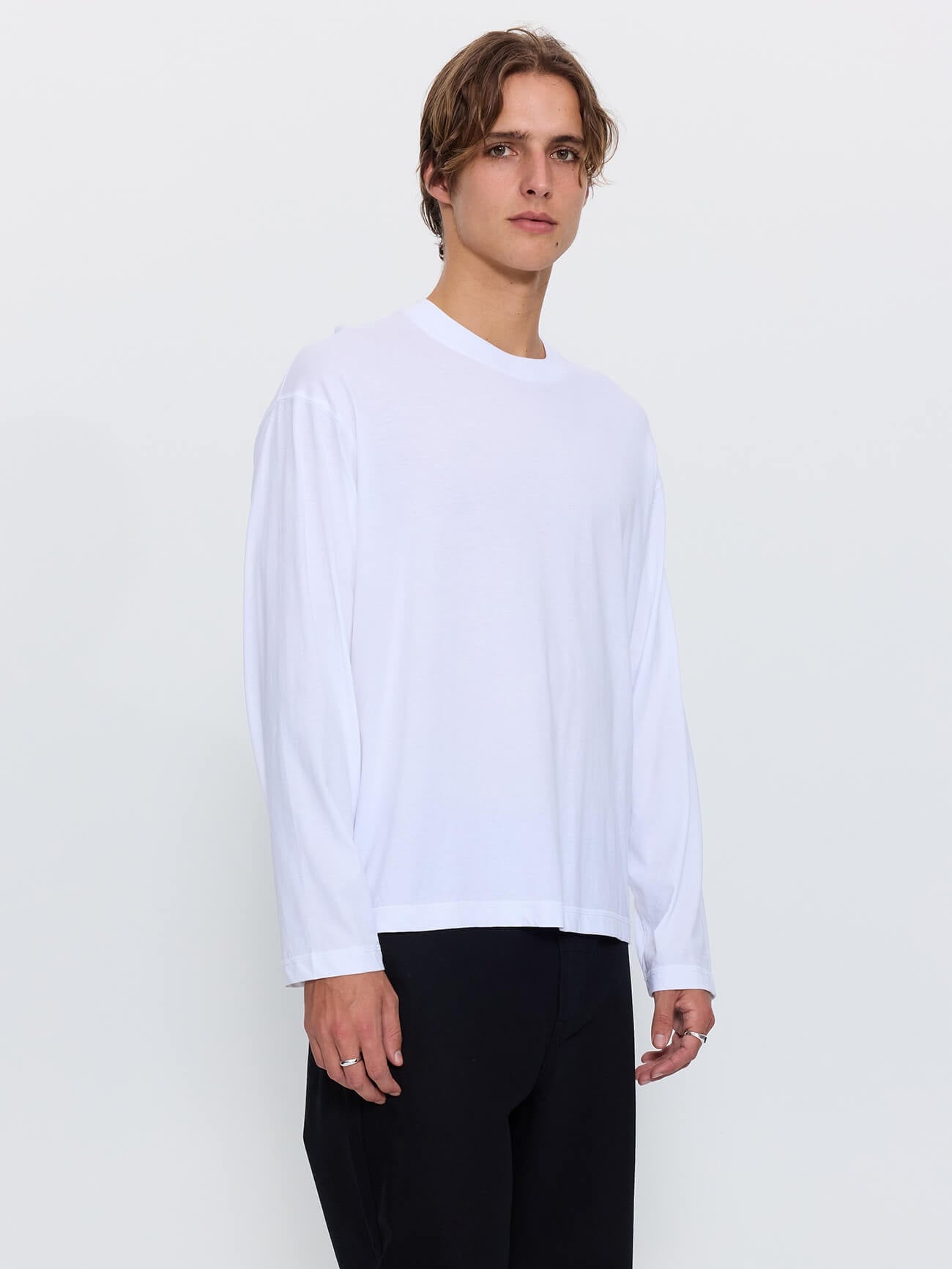 Minimal Thrills Embro Box Crop Long Sleeve Tee - White XS