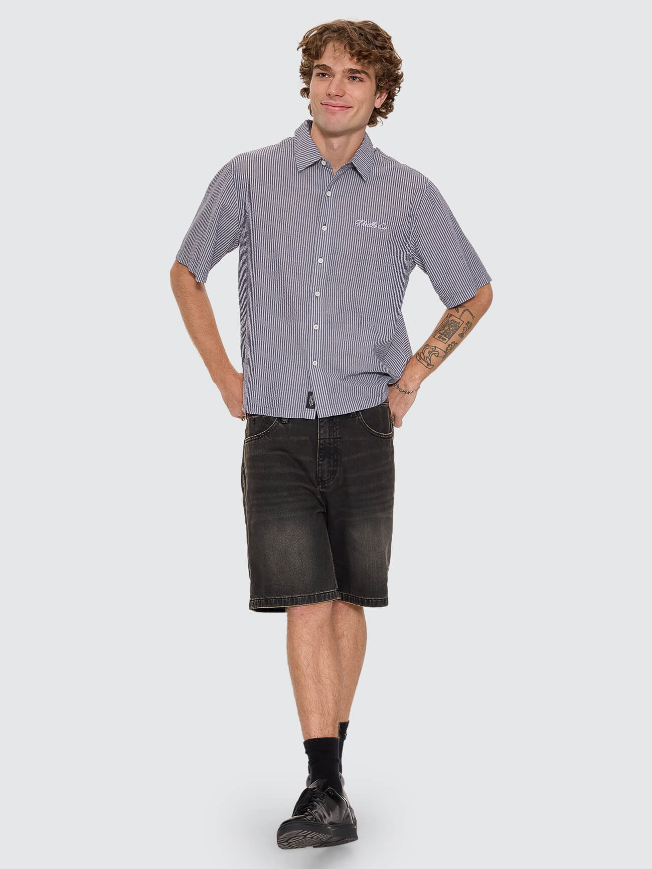 Visions Box Crop Short Sleeve Shirt - Navy Stripe XS
