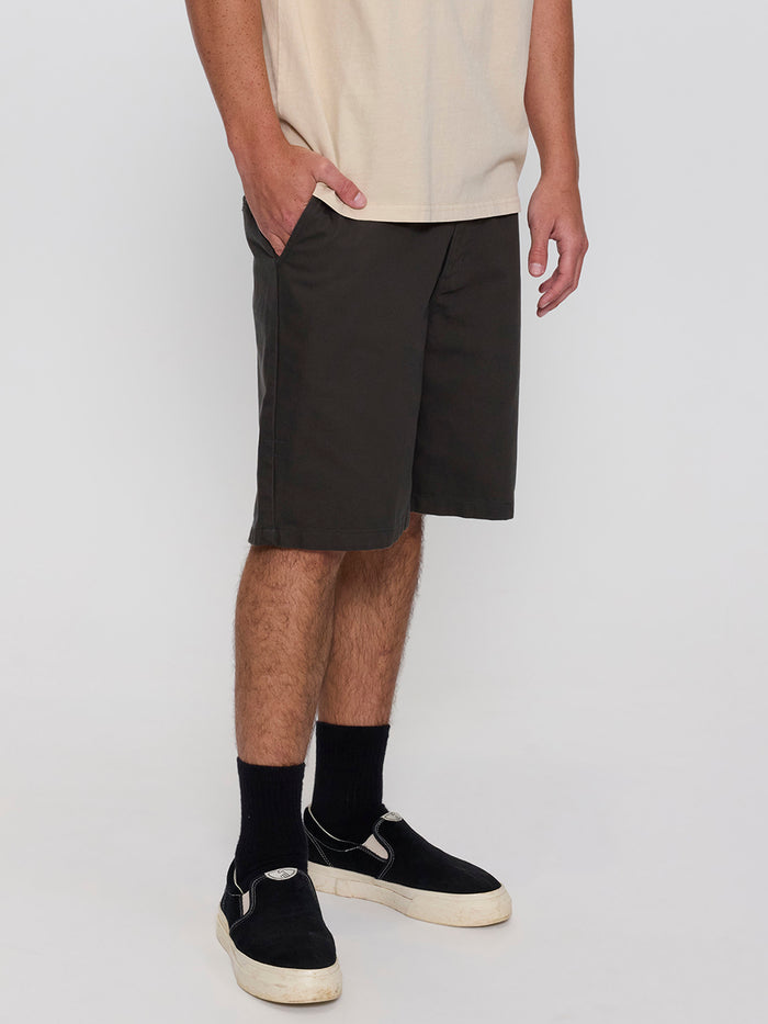 Mid Slacker Chino Short - Oil Green 26
