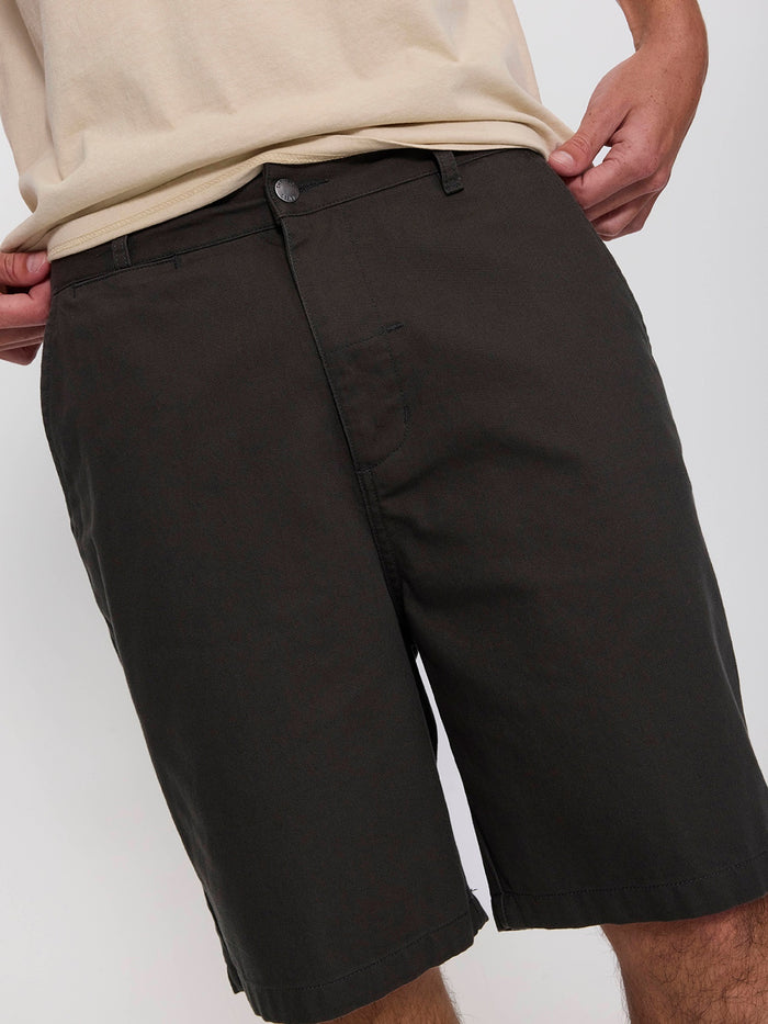 Mid Slacker Chino Short - Oil Green 26