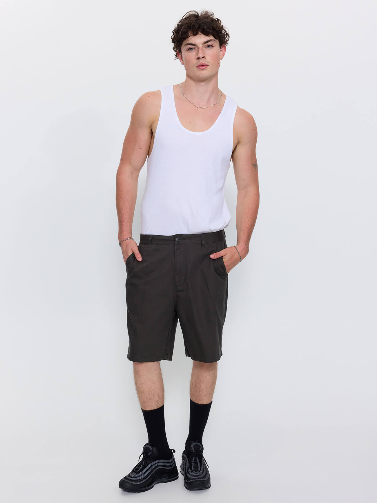 Mid Slacker Chino Short - Oil Green 26