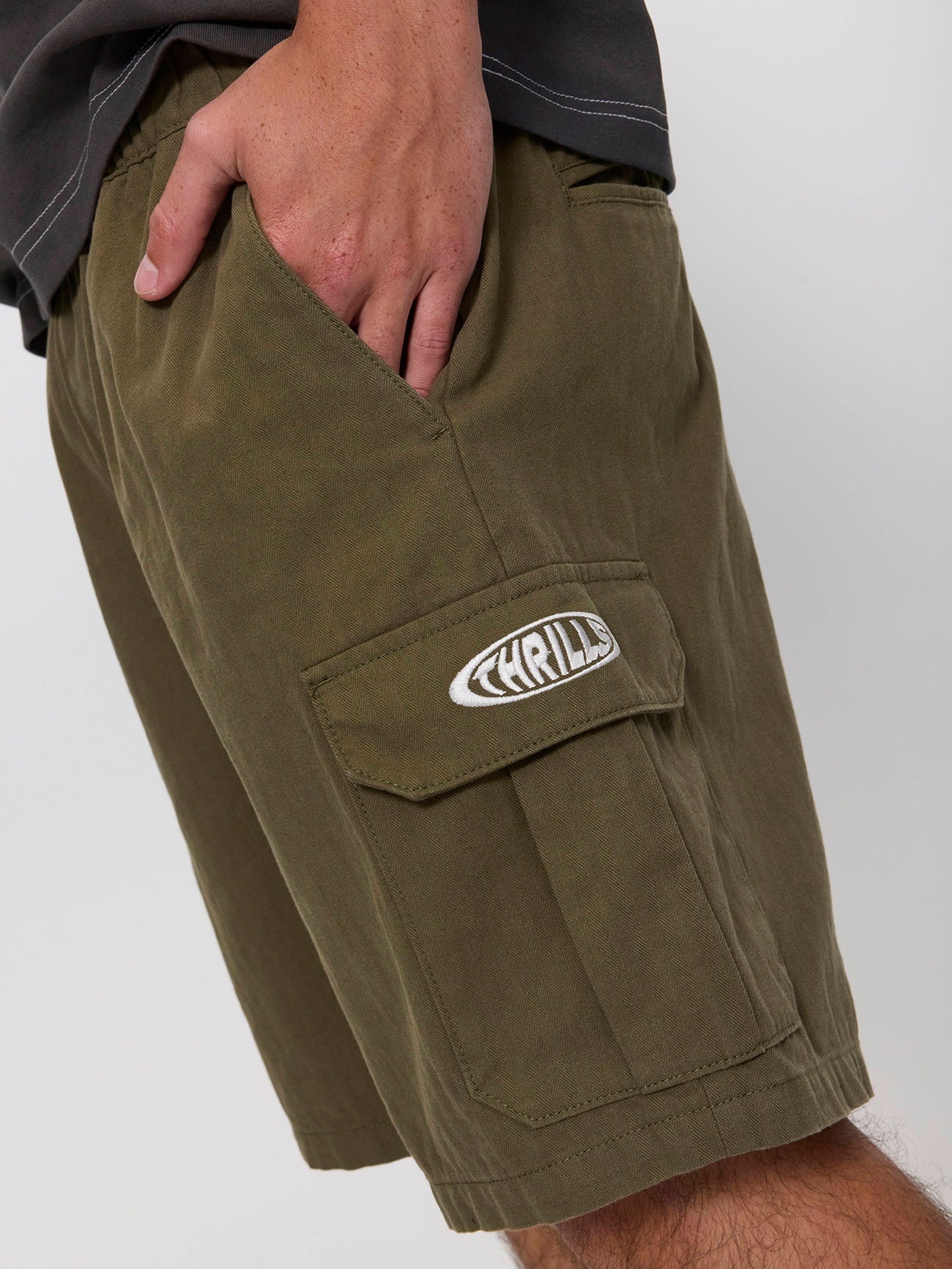 Bueno Elastic Cargo Short - Military Green 26
