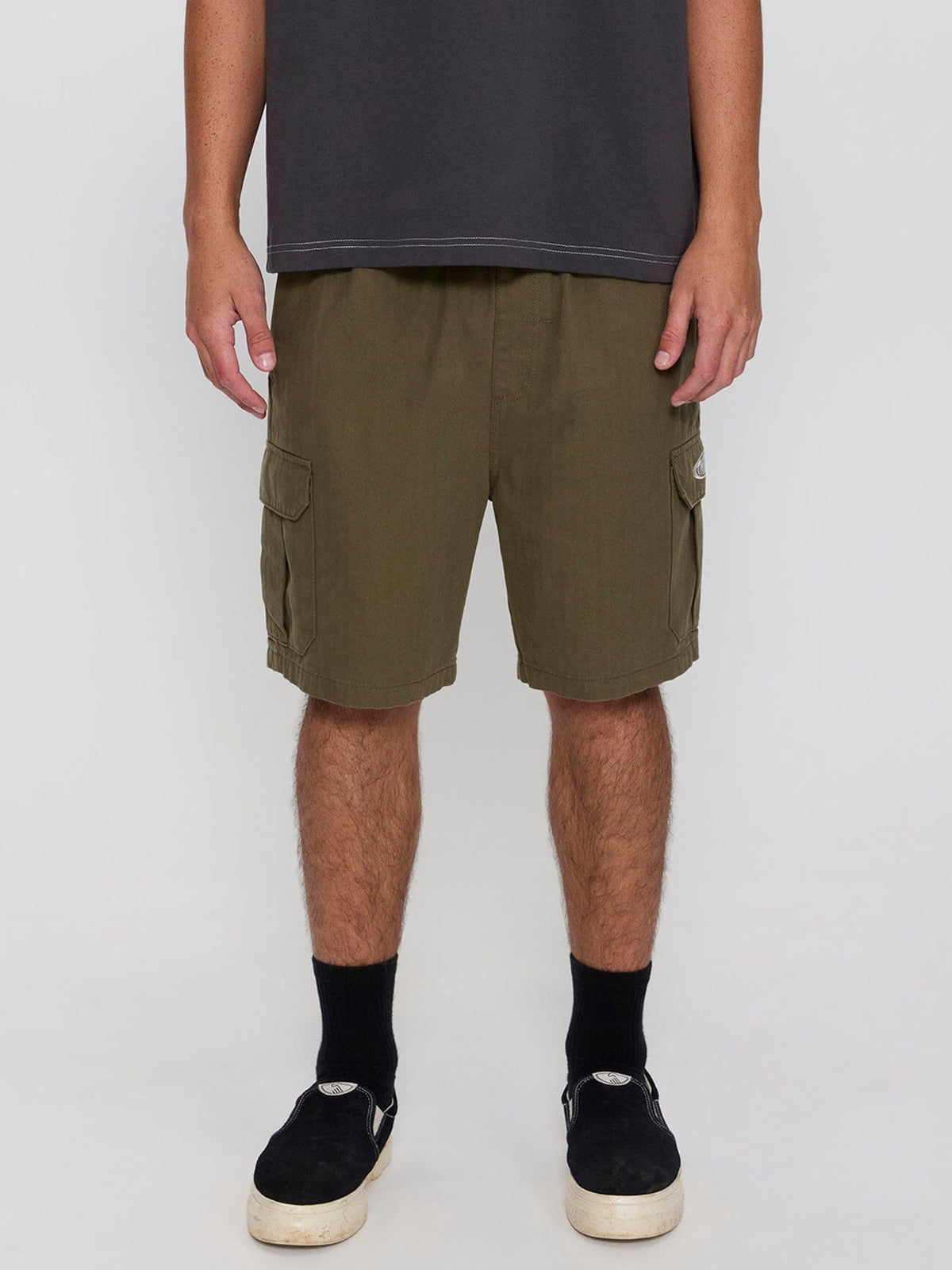 Bueno Elastic Cargo Short - Military Green 26