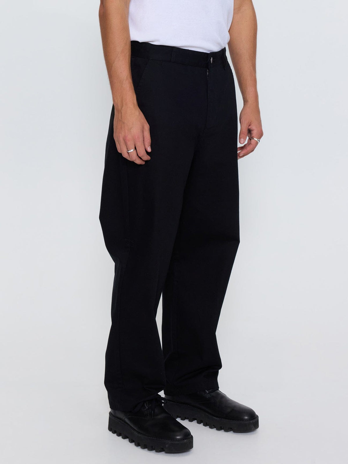 Mid Slacker Chino Pant - Black