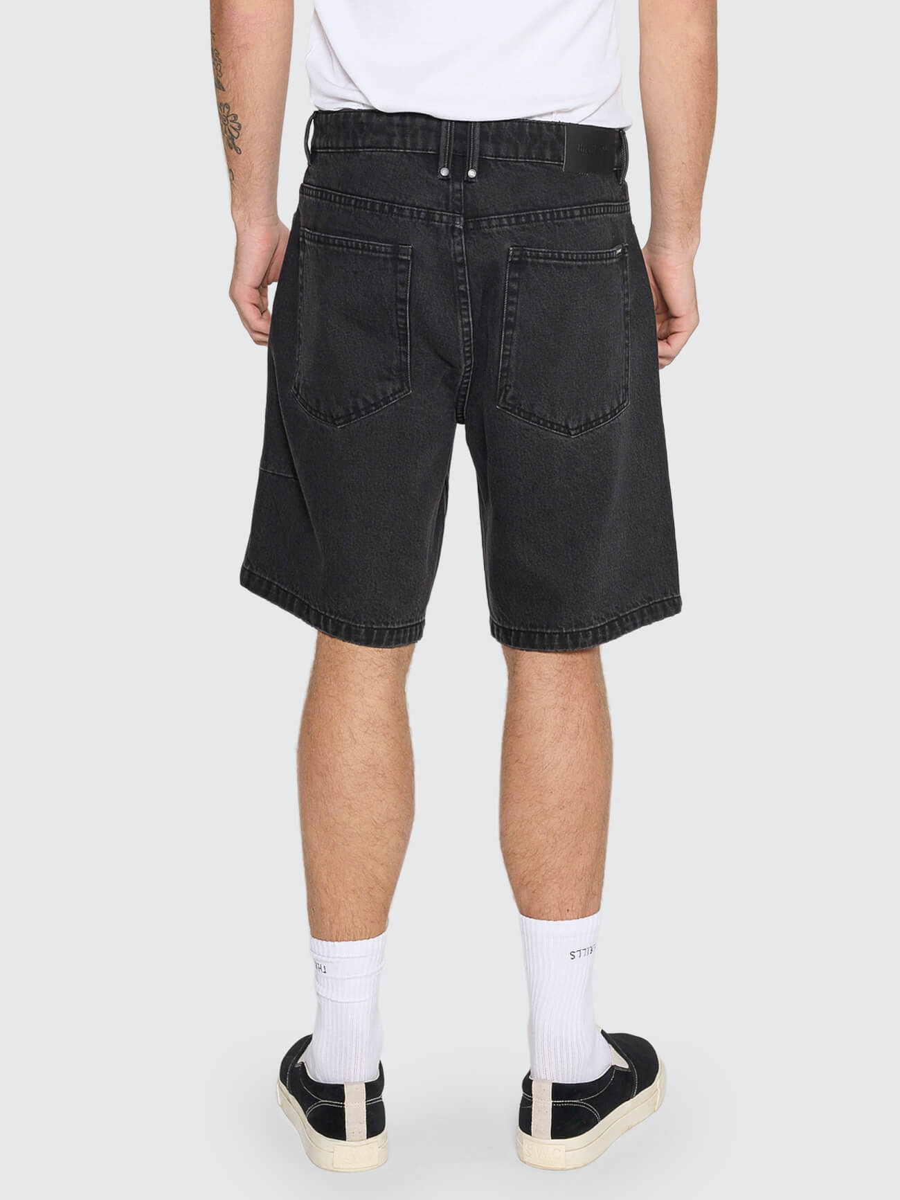 Mid Slacker Relaxed Denim Short - Aged Black 26
