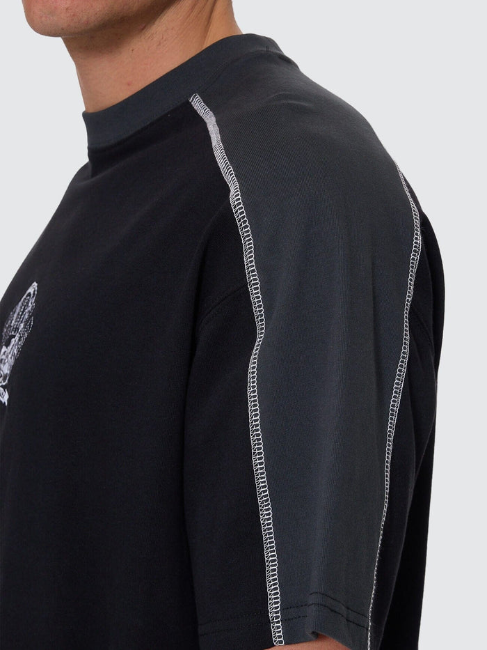 Sting Of Defeat Panel Box Fit Oversize Tee - Black XS