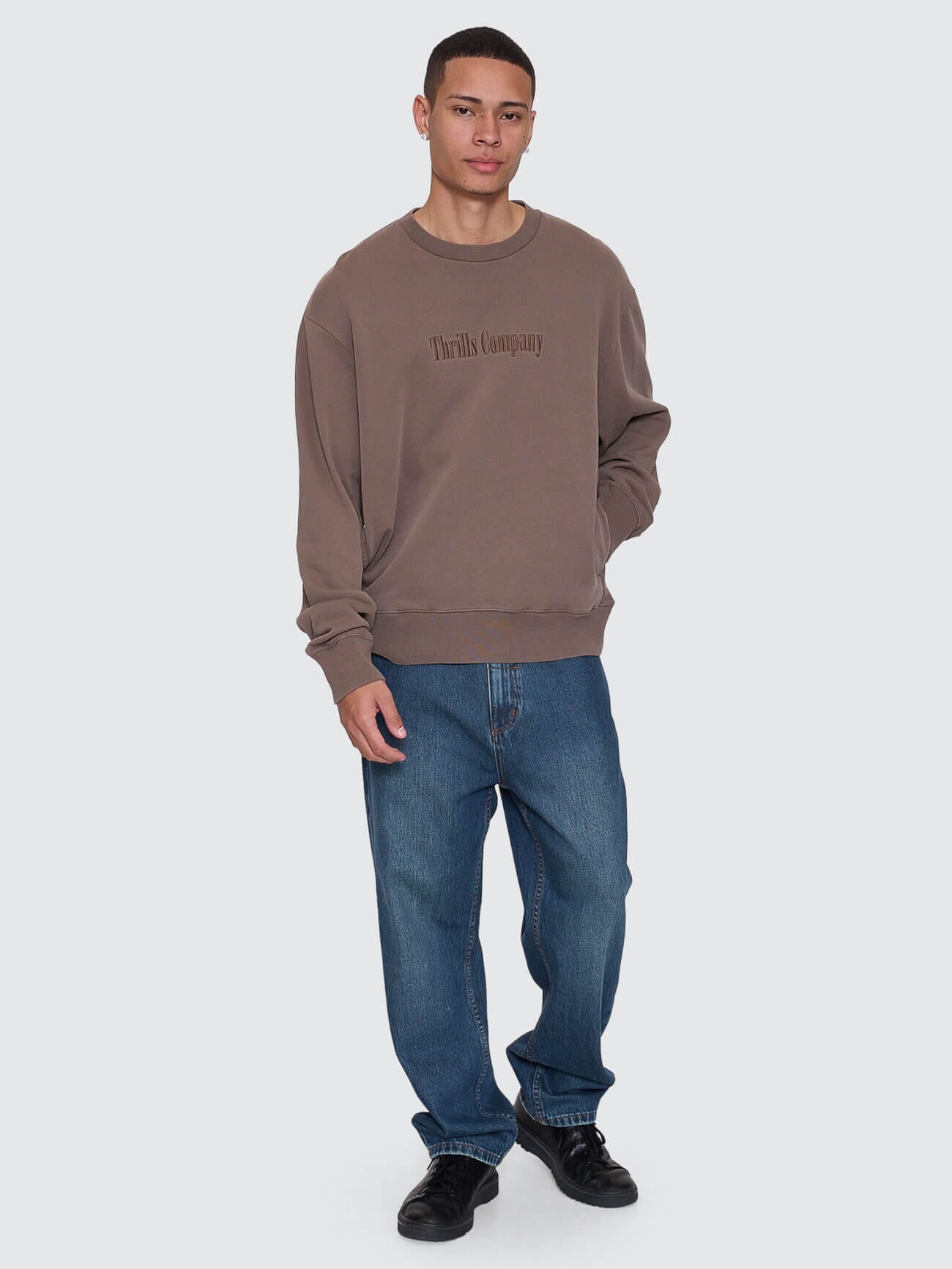 Primitive Box Fit Cropped Crew - Falcon XS