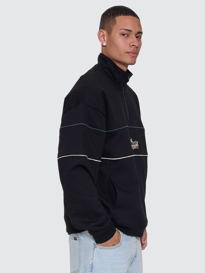 Between Chaos & Calm Quarter Zip Fleece - Black XS