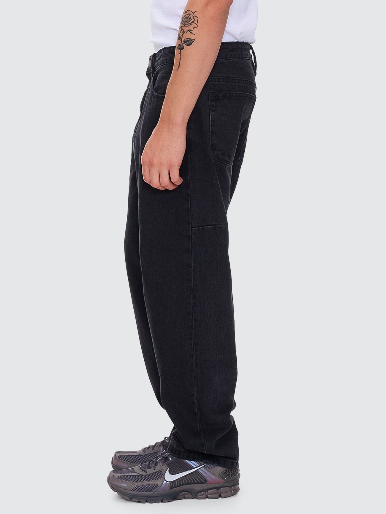 Slacker Relaxed Denim Jean - Aged Black 28