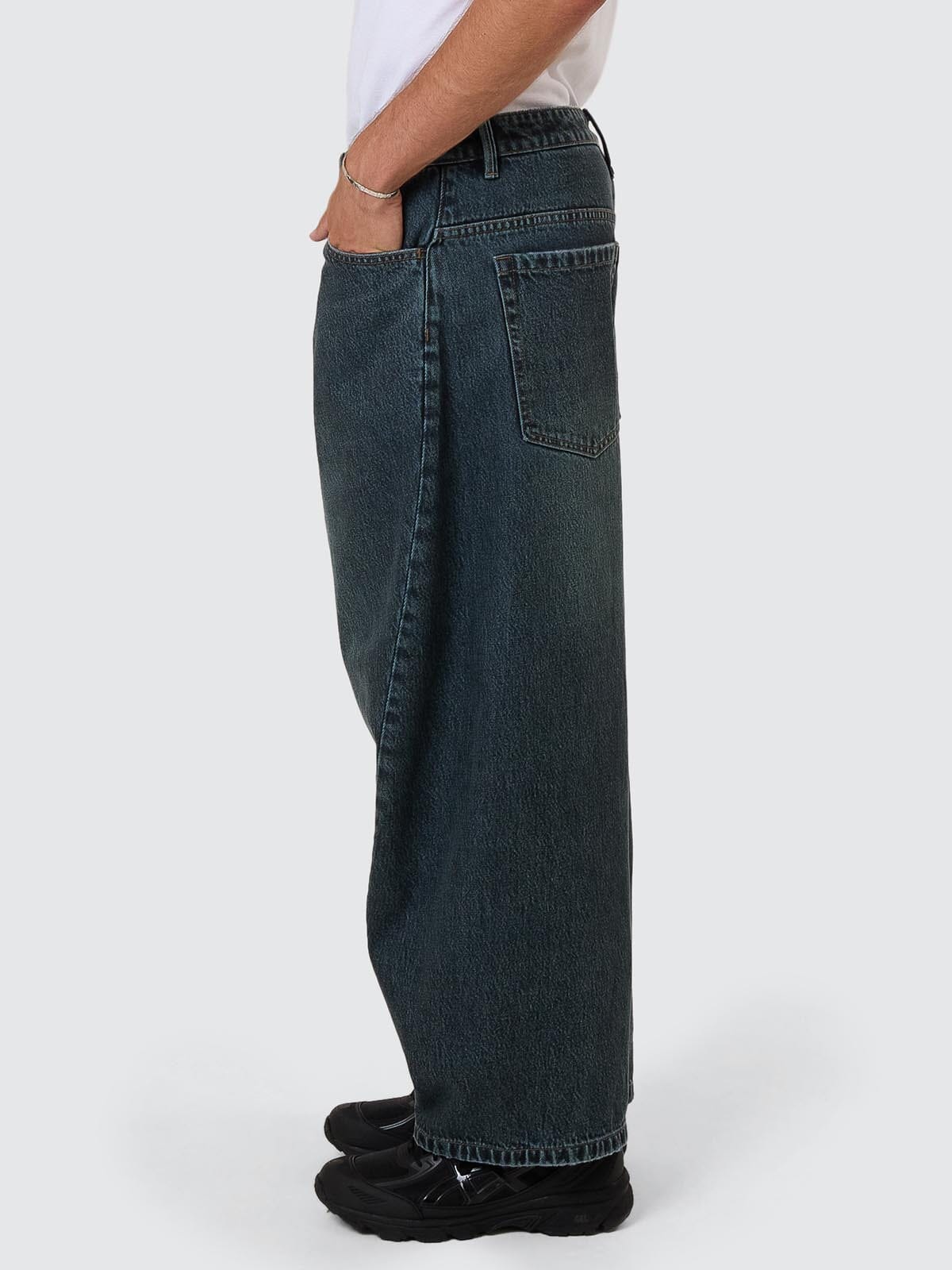 Barrel Leg Denim Jean - Metal Blue 26