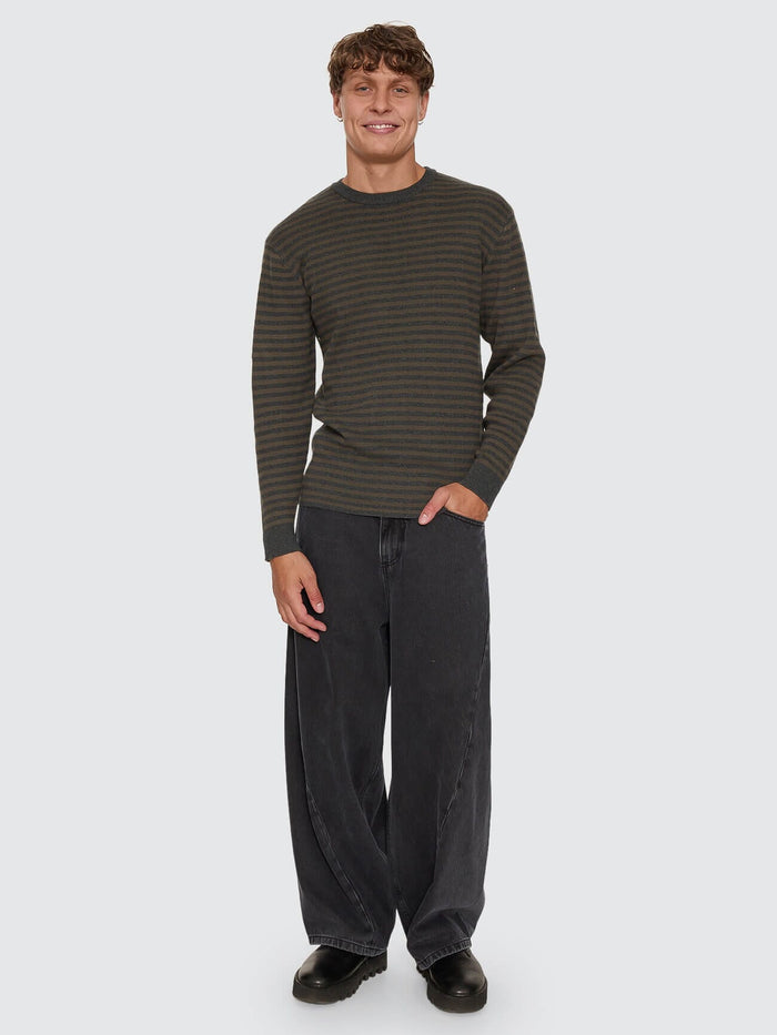Barrel Leg Balloon Baggy Denim Jean - Dark Charcoal Black 26