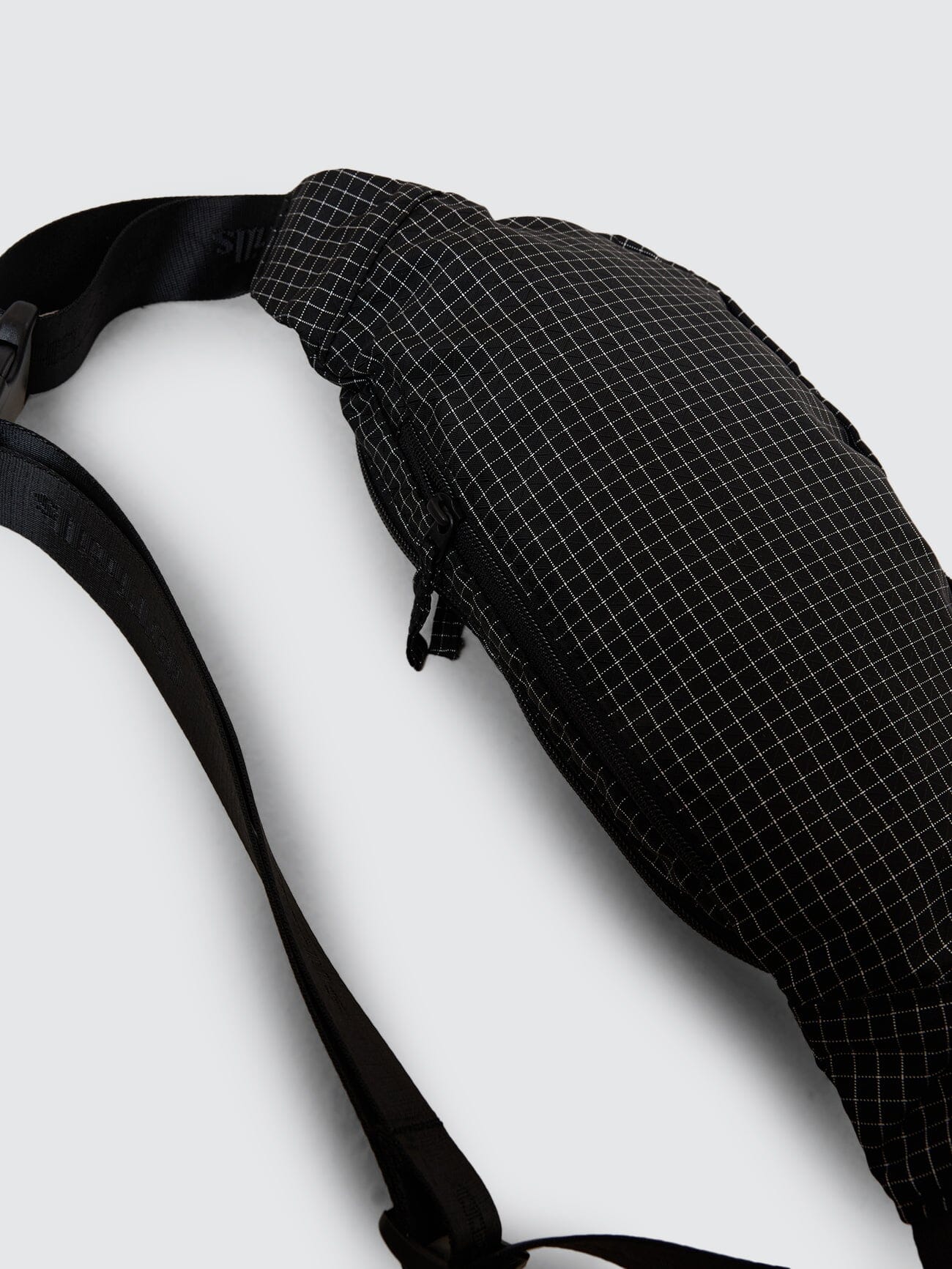 Cortex Hip Bag - Black