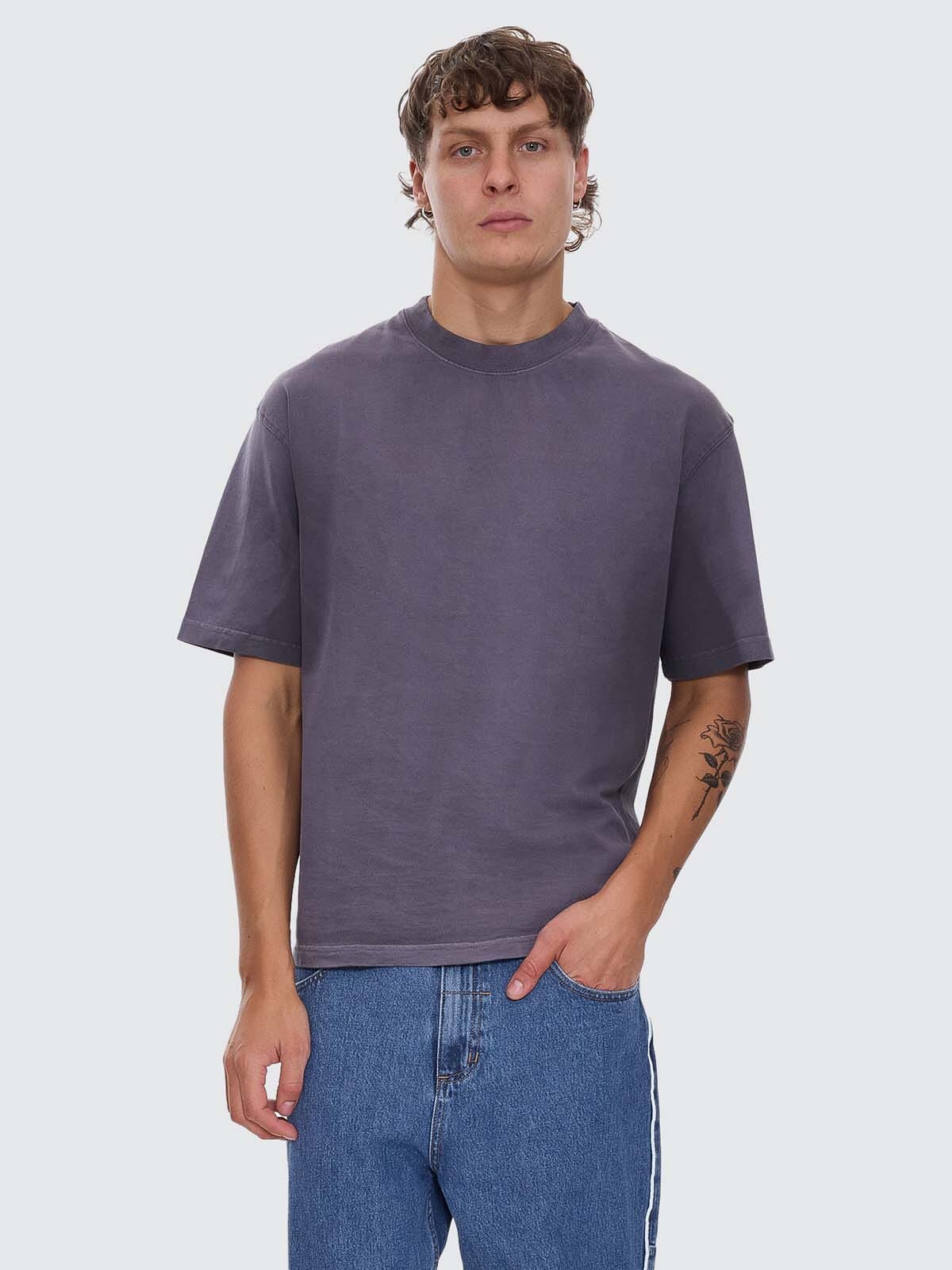 Arts & Industrial Sprayed Box Fit Oversize Cropped Tee - Ebony XS