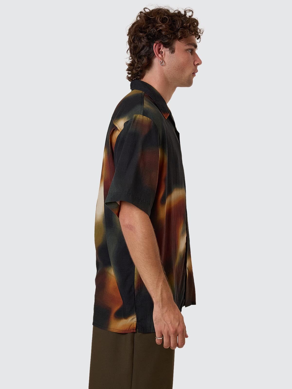 Metamorphic Daze Bowling Shirt - Black XS