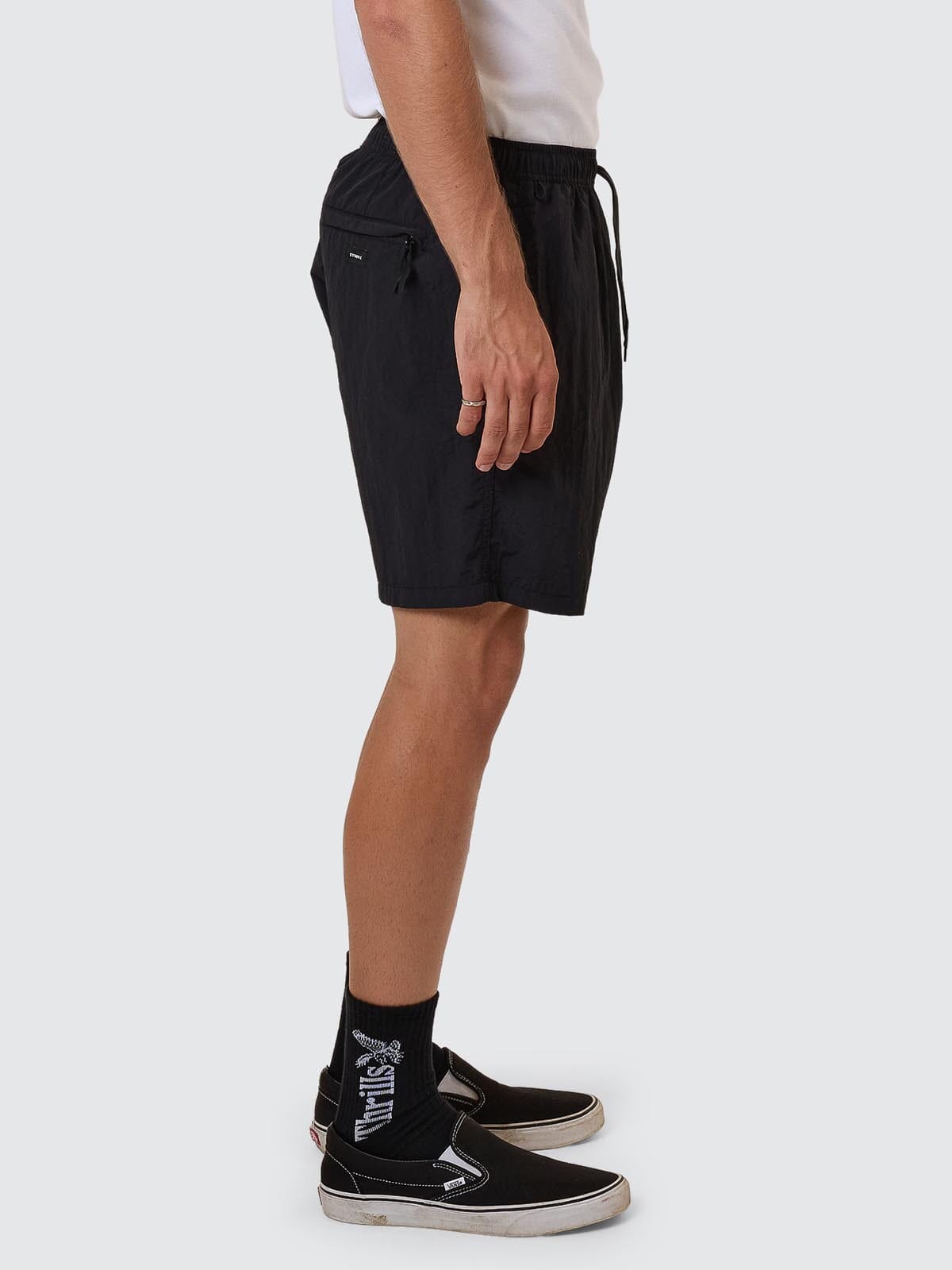 Pennant Volley - Black 28