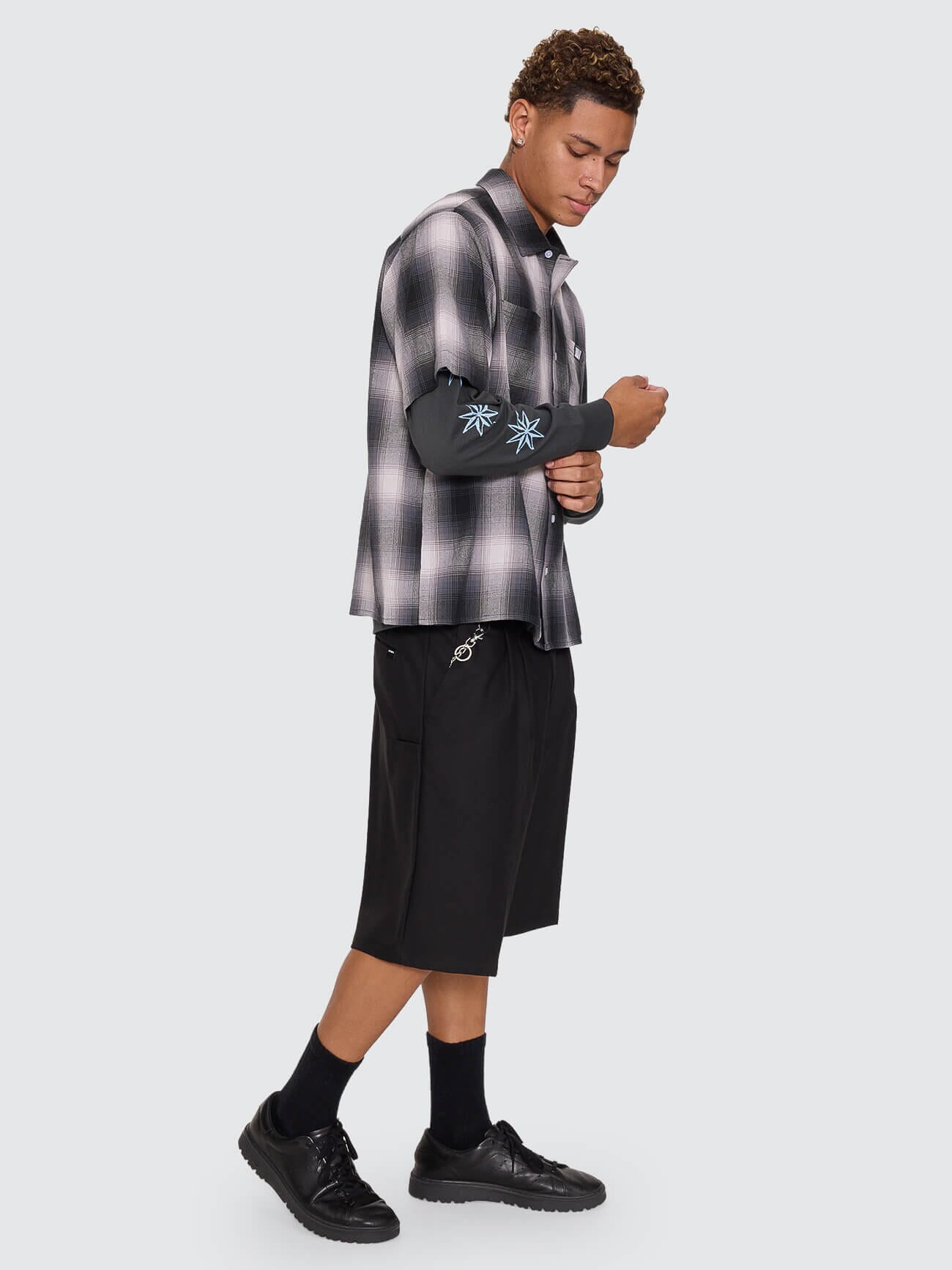 Chaotic Interventions Cropped Short Sleeve Shirt - Black XS