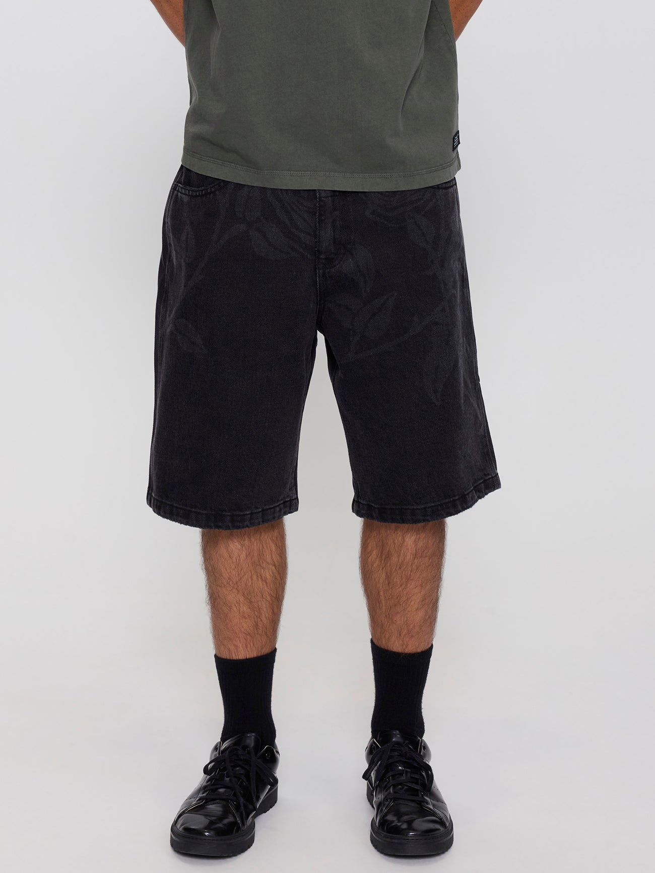 Time Will Tell Big Slacker Baggy Denim Short - Black Bull 26