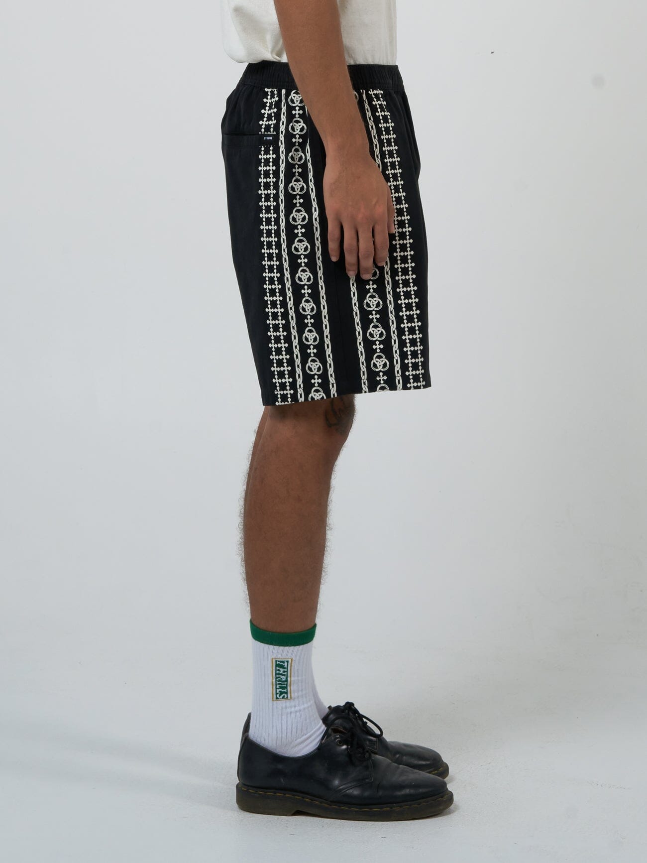 In Order and Disorder Short - Black