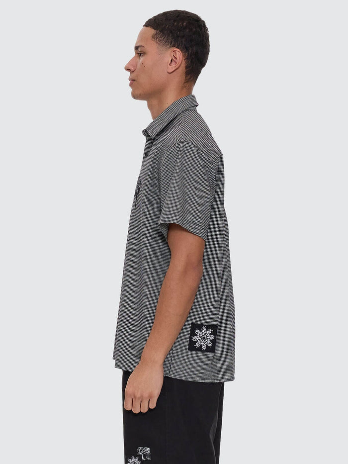 Cut & Shattered Cropped Short Sleeve Shirt - Black XS