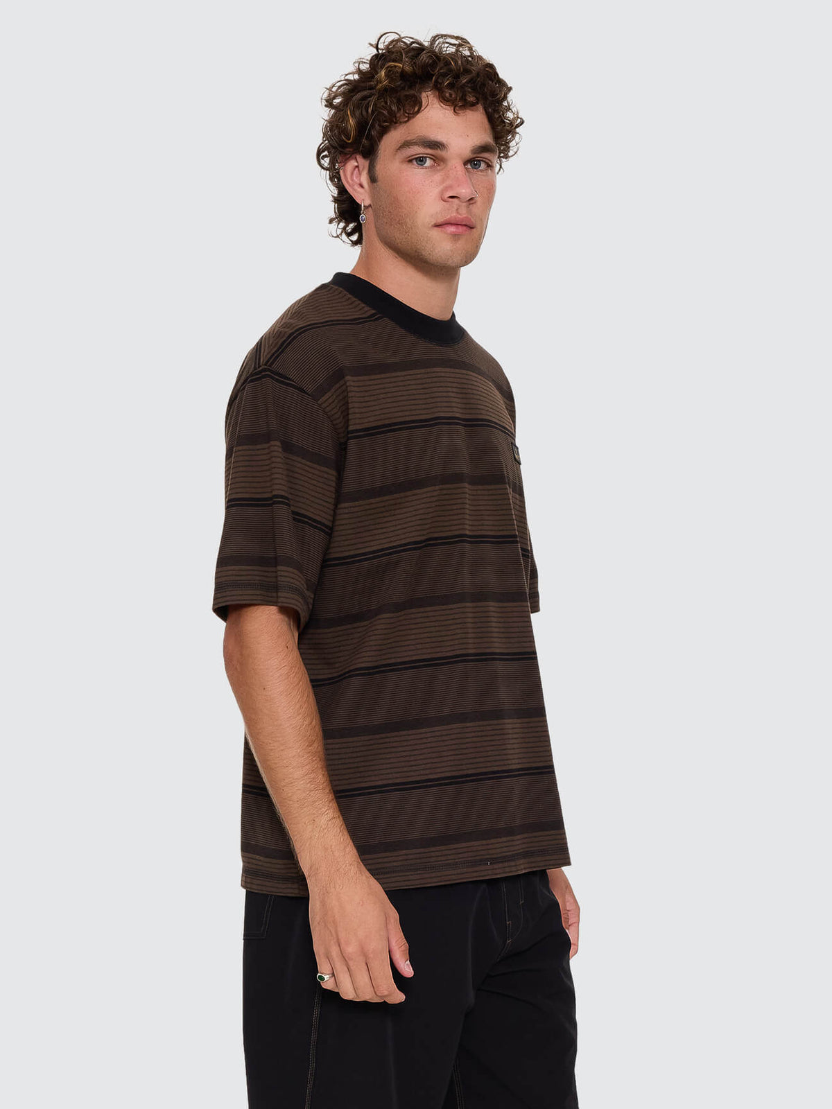 New Ways Of Living Merch Fit Stripe Tee - Tarmac XS