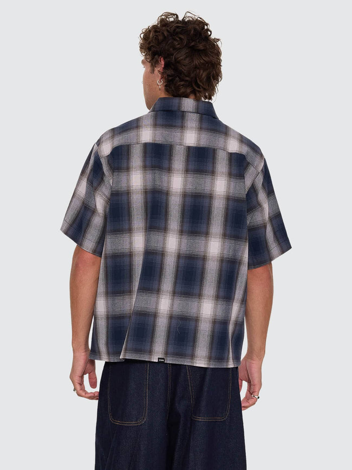 Shadow Runner Cropped Short Sleeve Shirt - Total Eclipse XS