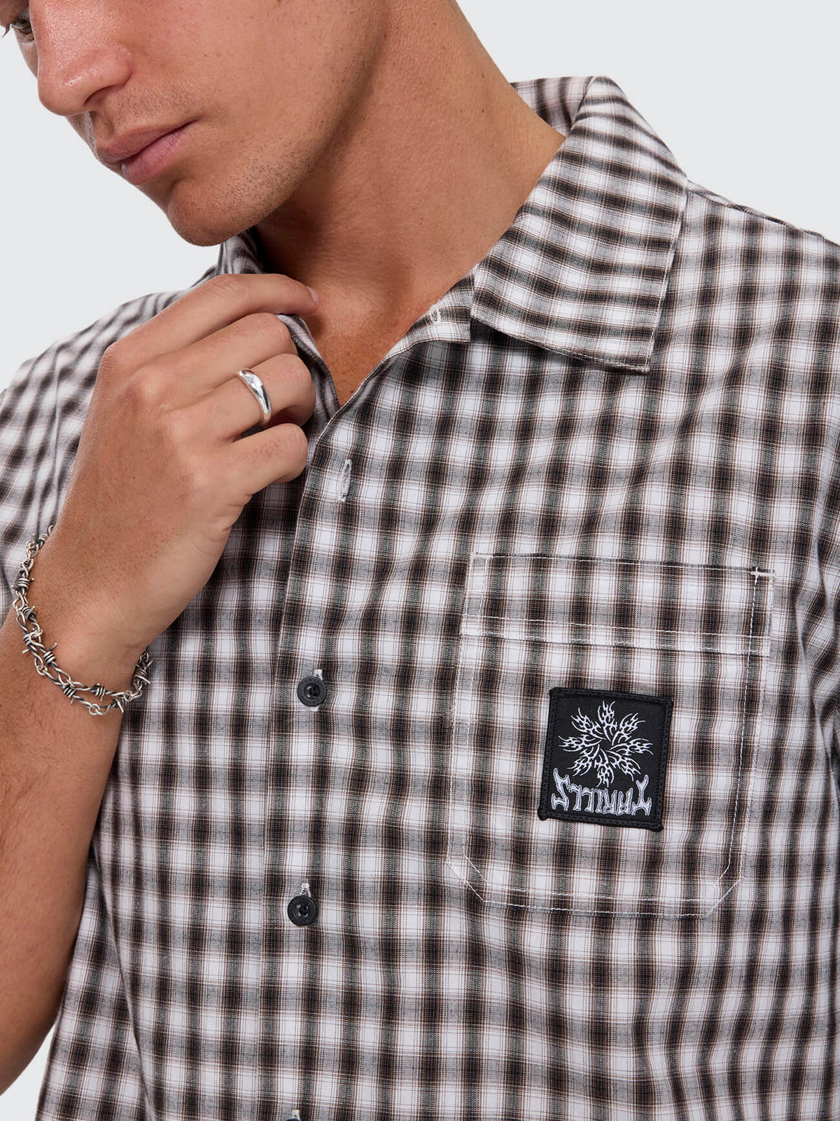 Stagger Cropped Short Sleeve Shirt - Black XS