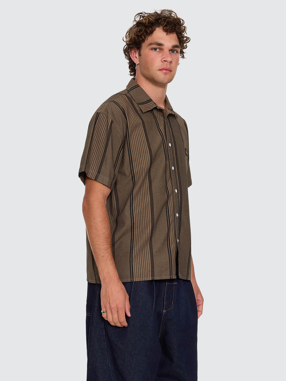 New Ways Of Living Cropped Short Sleeve Stripe Shirt - Tarmac - Black XS