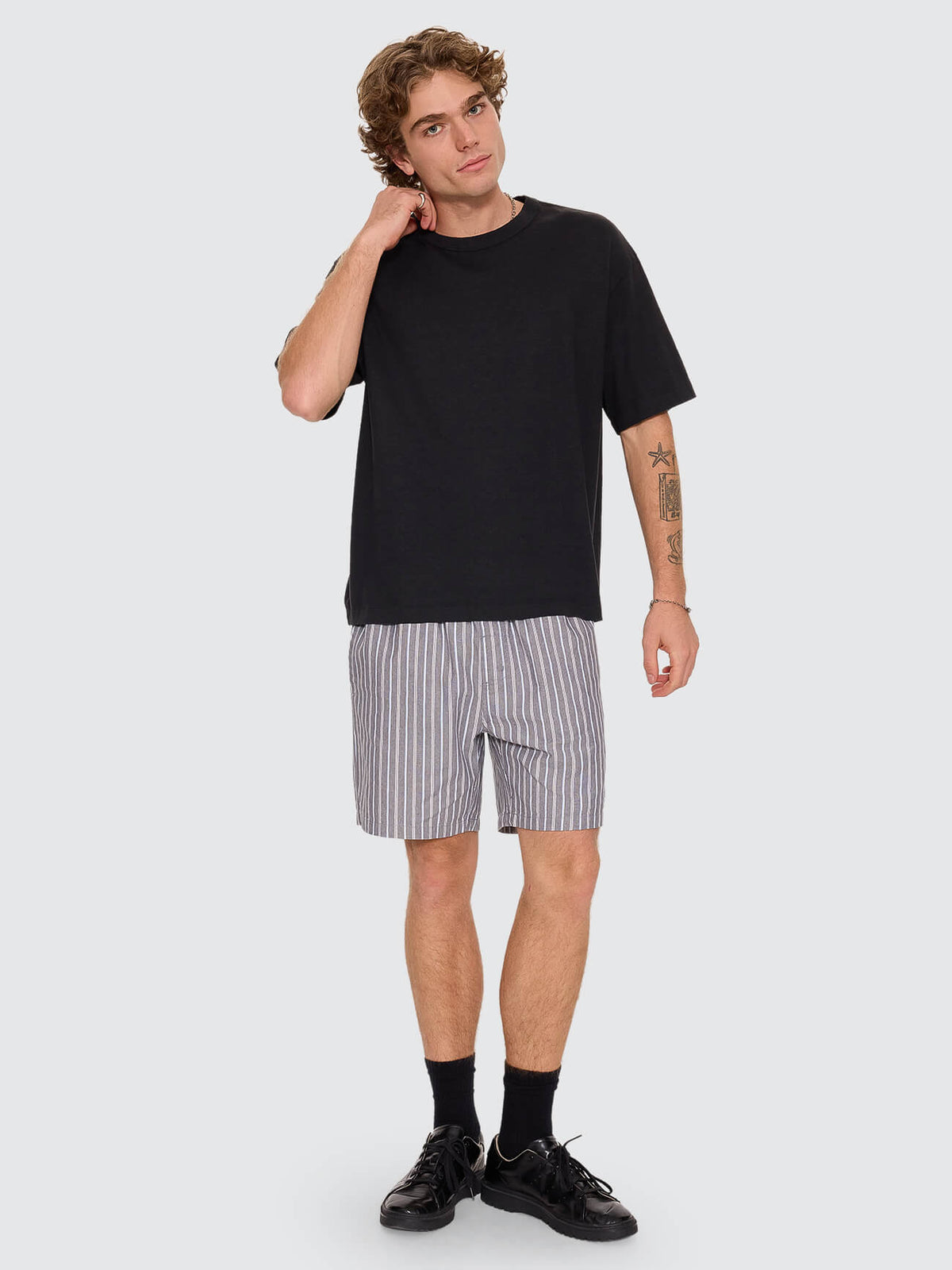 Flowers Of Tomorrow Stripe Volley - Dark Charcoal 26