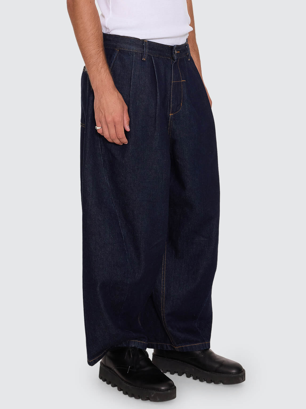 Chaos Barrel Leg Denim Balloon Baggy Pant - Raw Indigo 26
