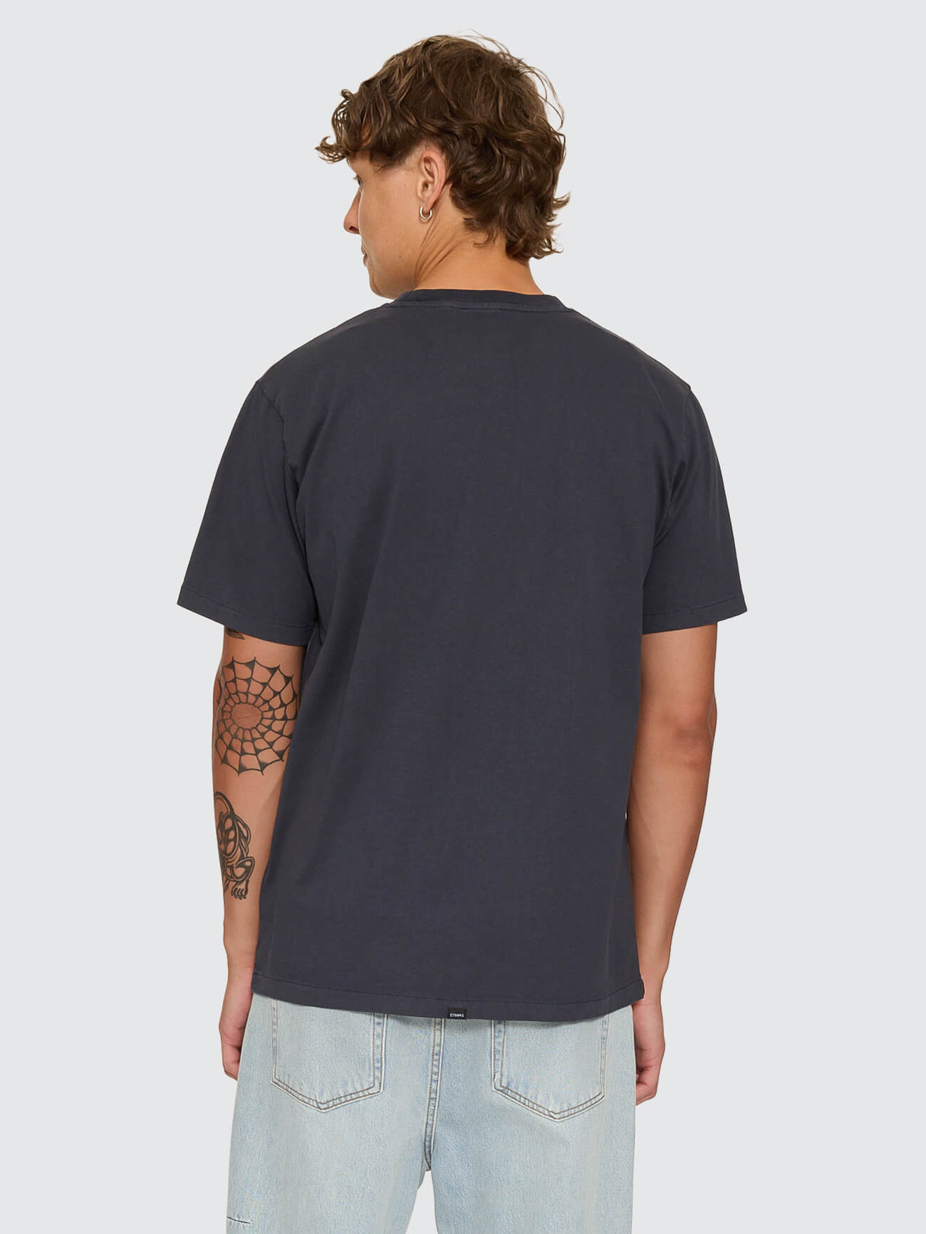 Risen Merch Tee - Total Eclipse XS