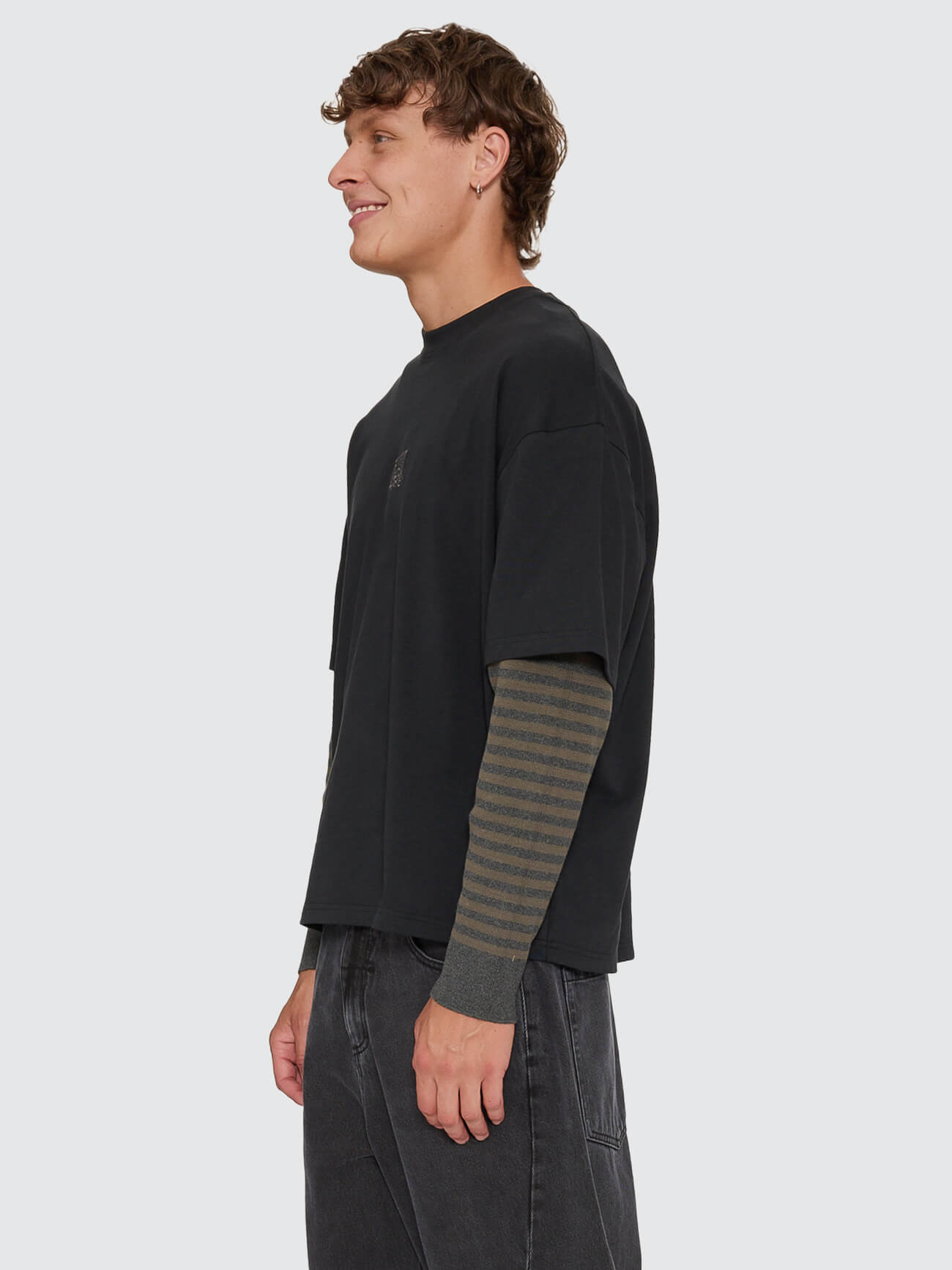 What We Believe Layer Oversize Box Crop Long Sleeve Tee - Faded Black XS