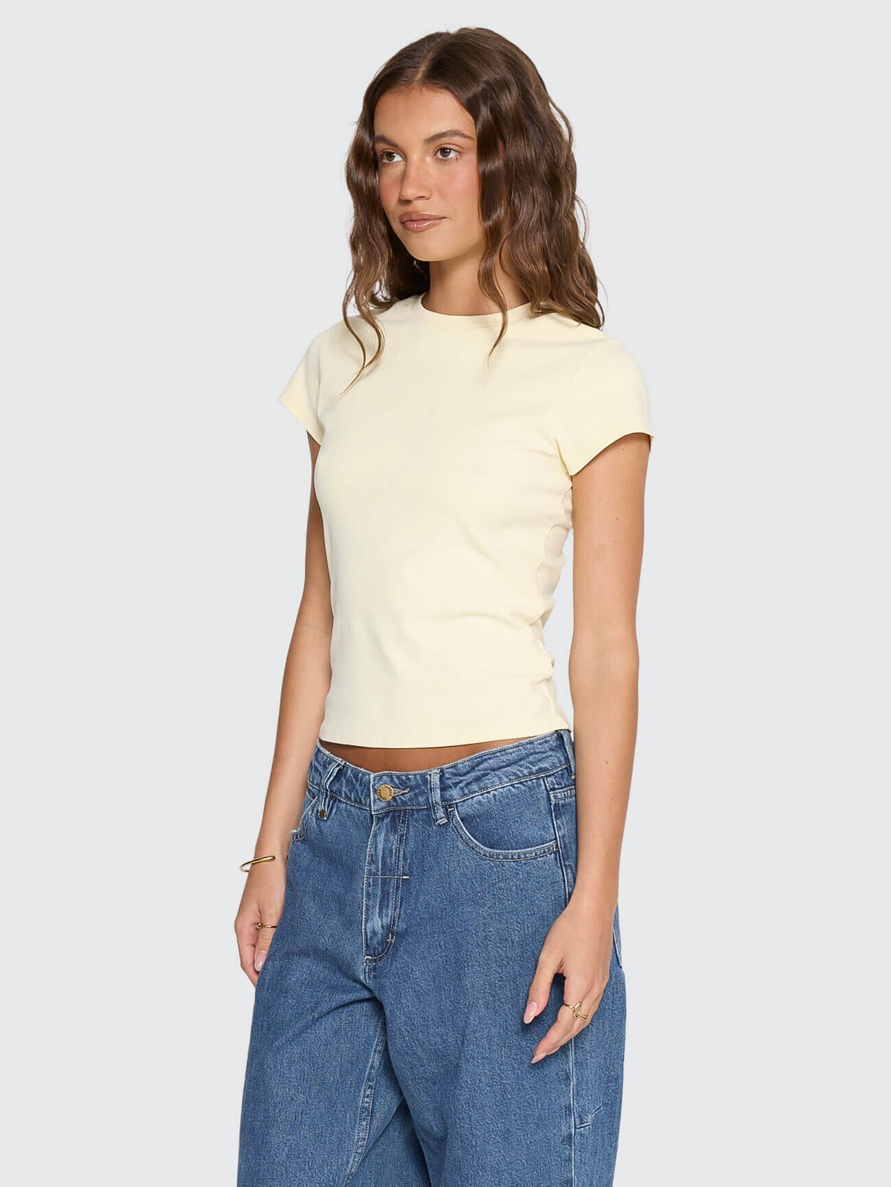 Thrills Club Tee - Butter 4