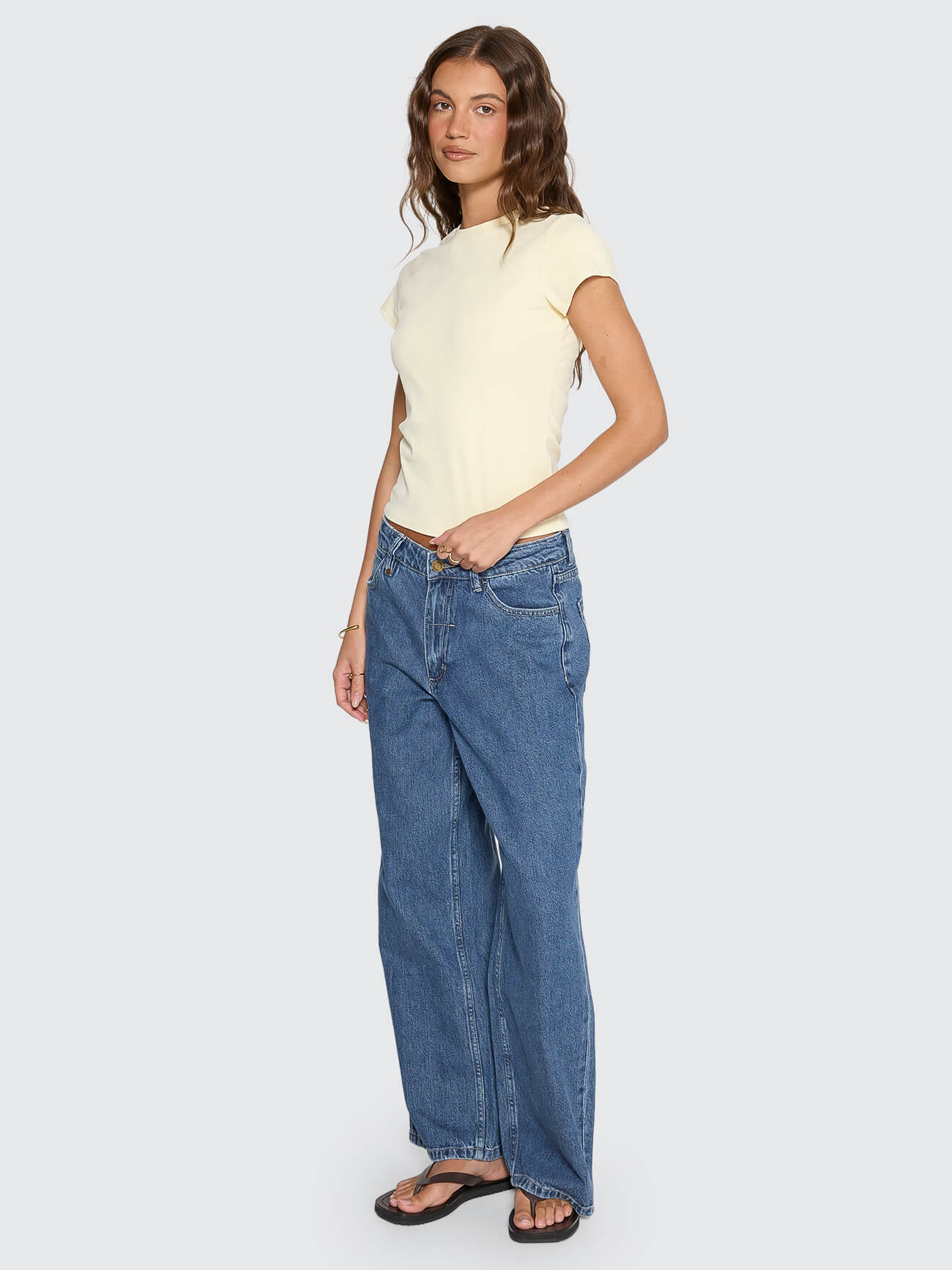 Thrills Club Tee - Butter 4