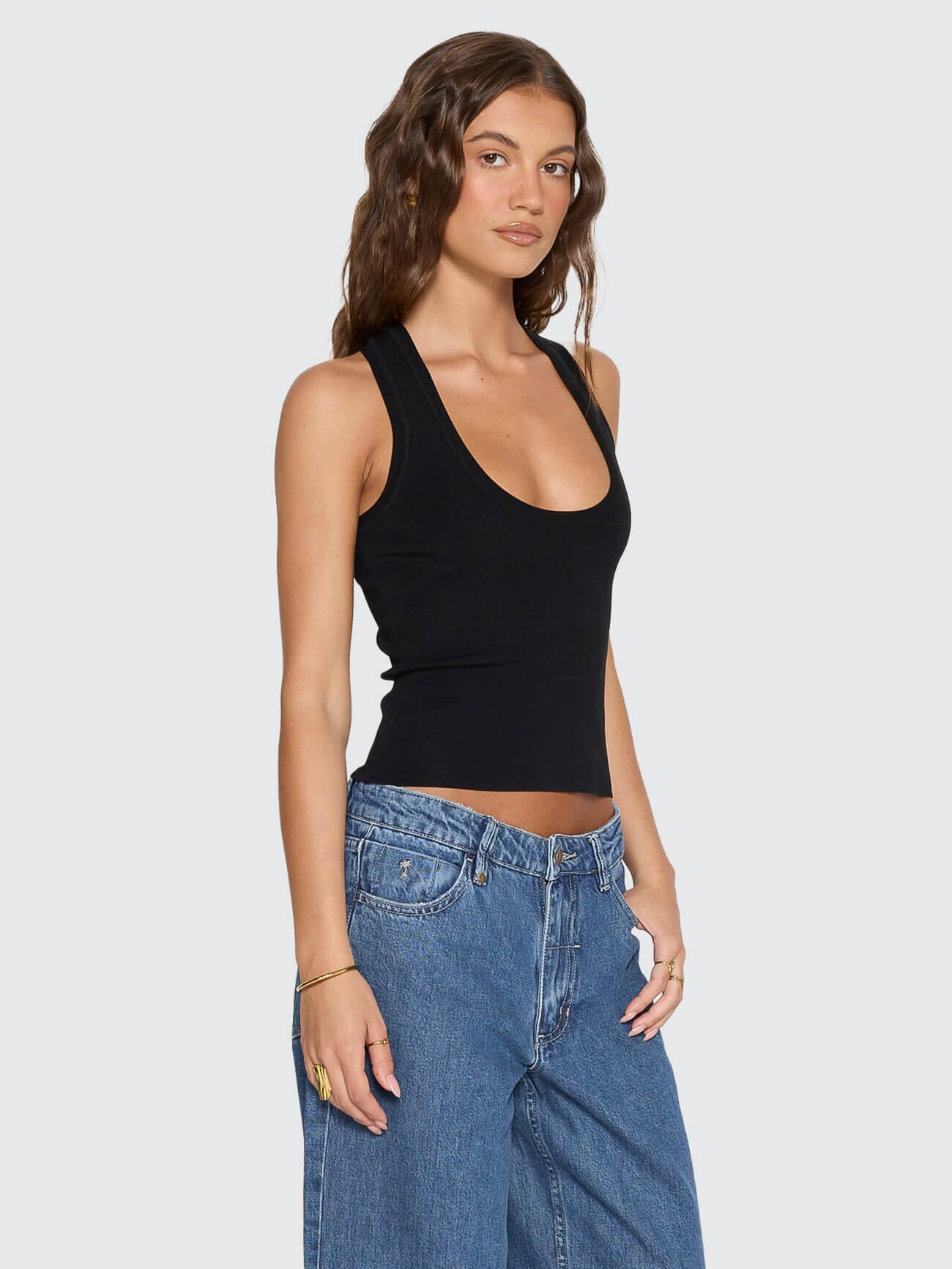 Astra V Neck Tank - Black 4