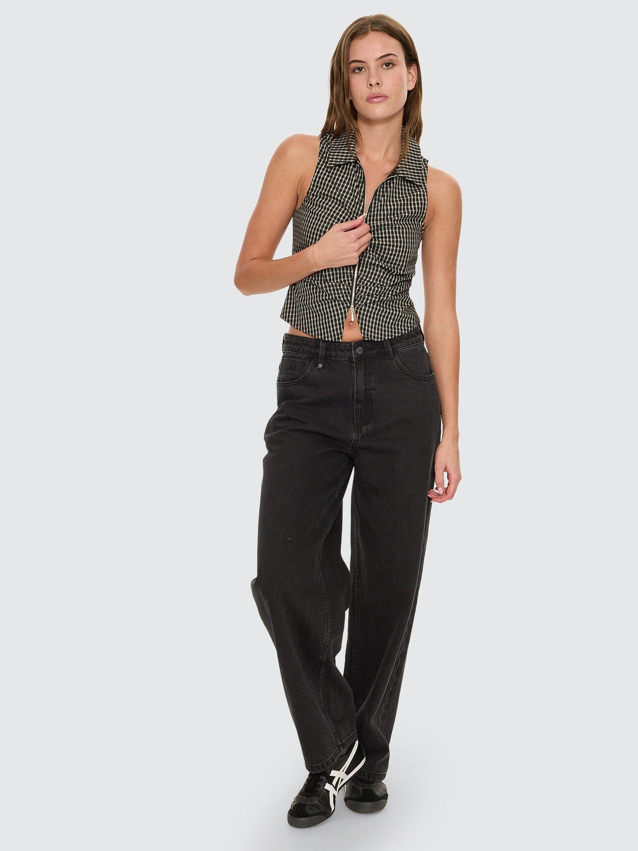 Andy Zip Sleeveless Shirt - Black