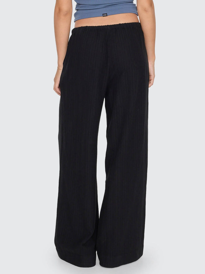 Unhinged Relaxed Pant - Washed Black 4