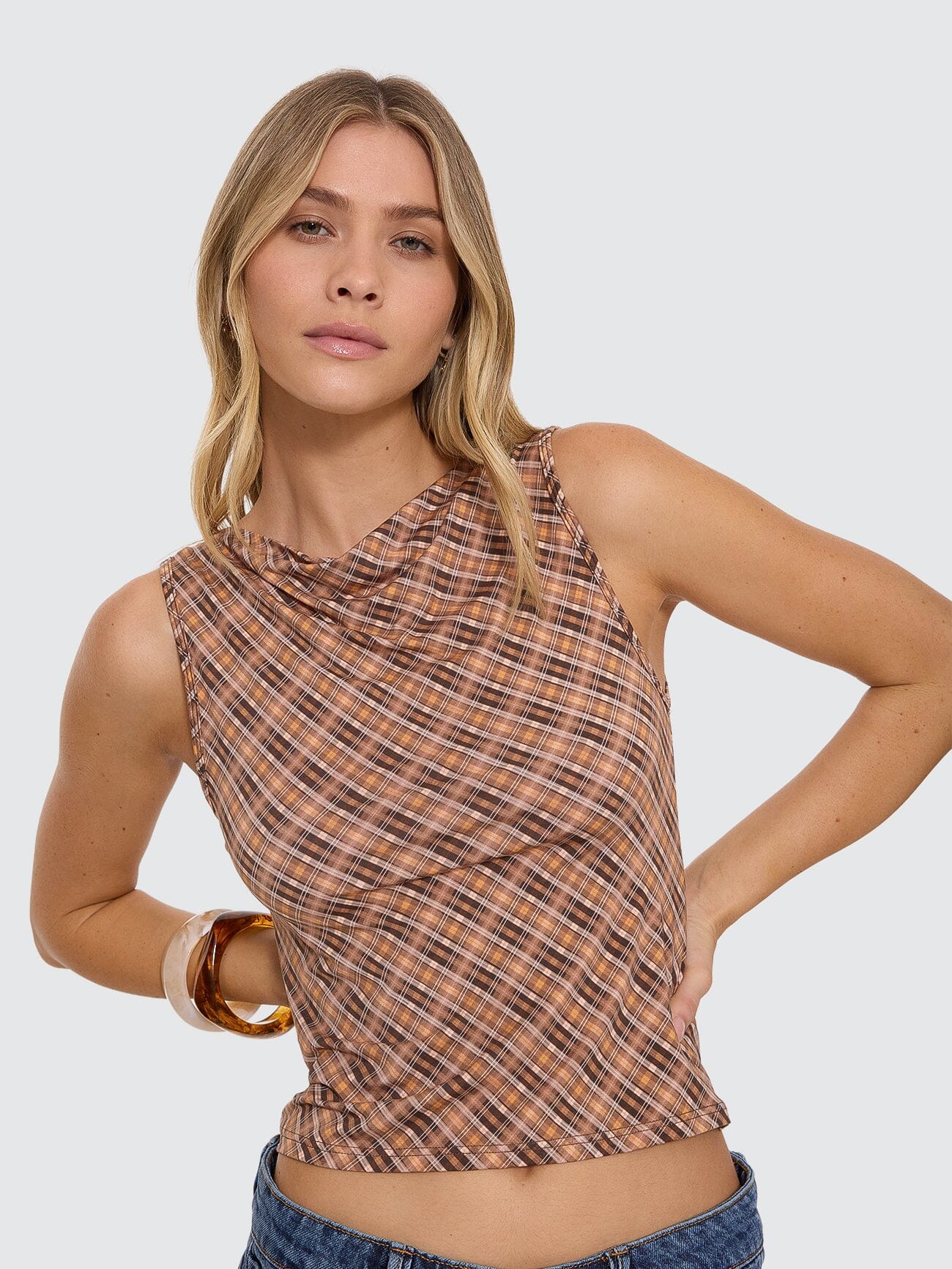 No Vacancy Tank - Cinnamon