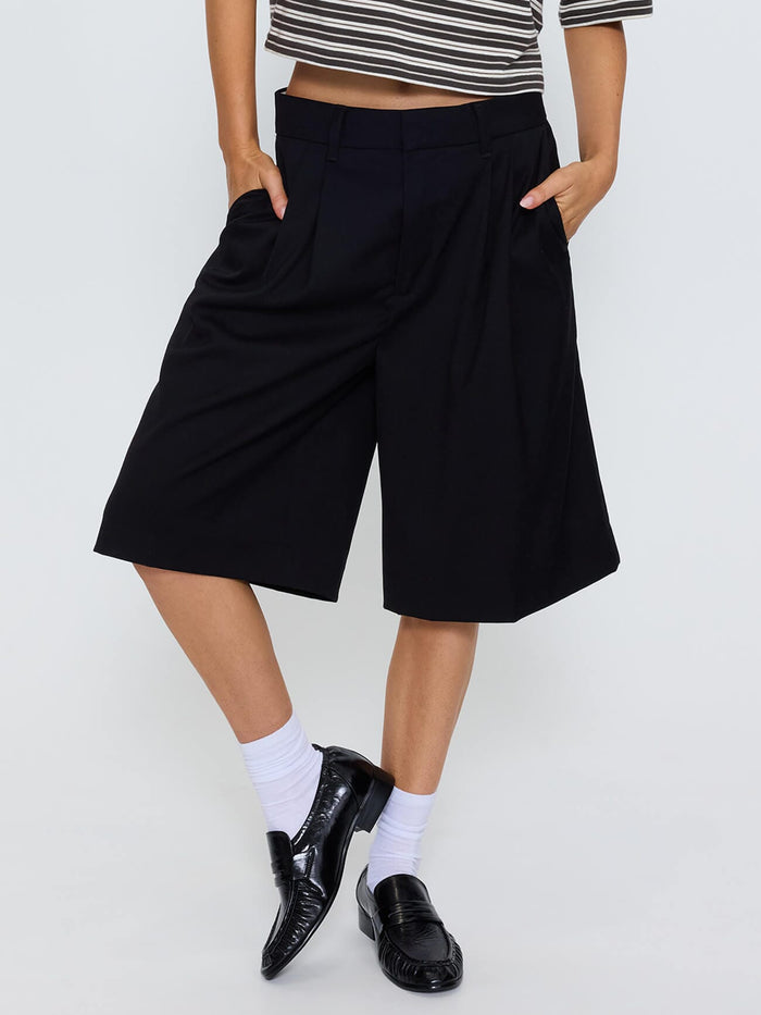 Banks Pleated Short - Black 4