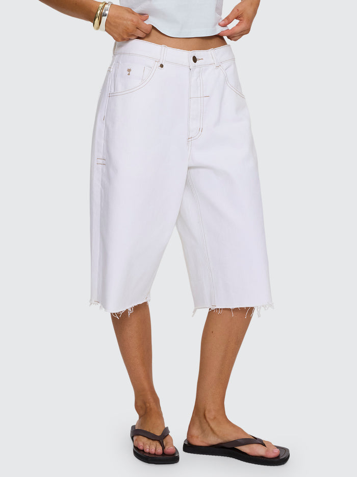 Darcy Low Rise Embro Short - Vintage White 4