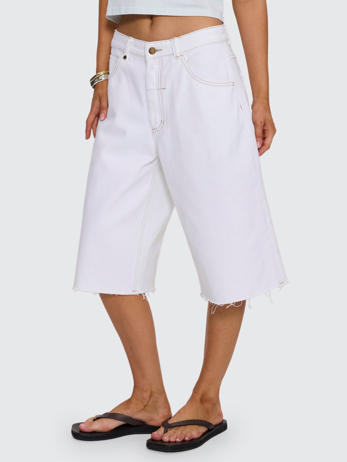 Darcy Low Rise Embro Short - Vintage White 4