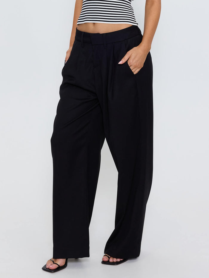 Banks Pleated Low Rise Pant - Black 4