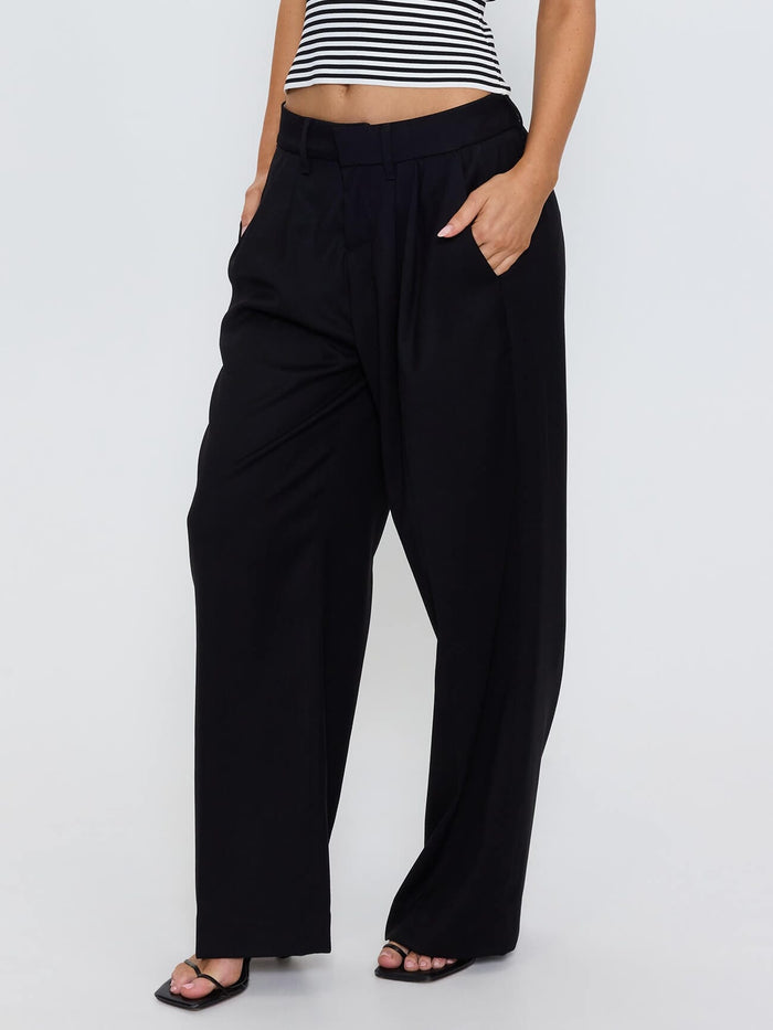 Banks Pleated Low Rise Pant - Black 4
