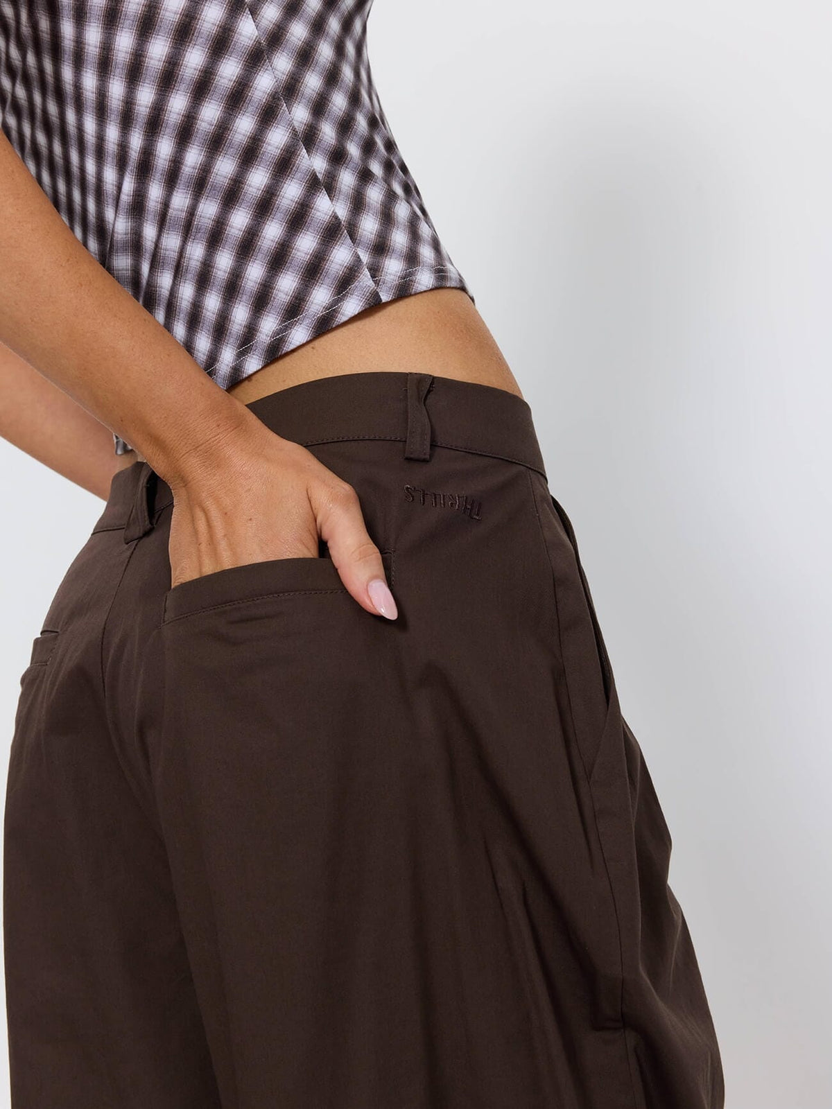 Freddie Tapered Pleat Pant - Brown 4