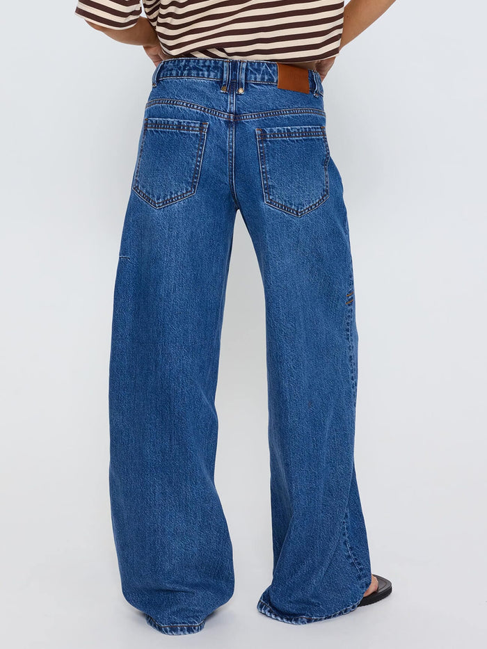 Hunter Low Rise Wide Jean - Darker Dust Blue 4