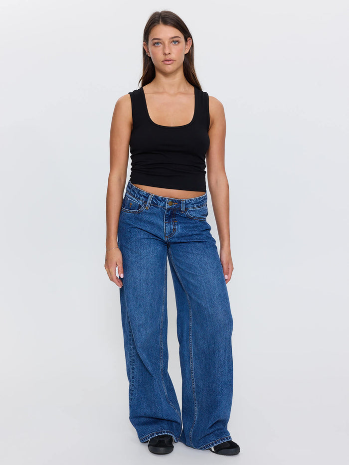 Hunter Low Rise Wide Jean - Darker Dust Blue 4