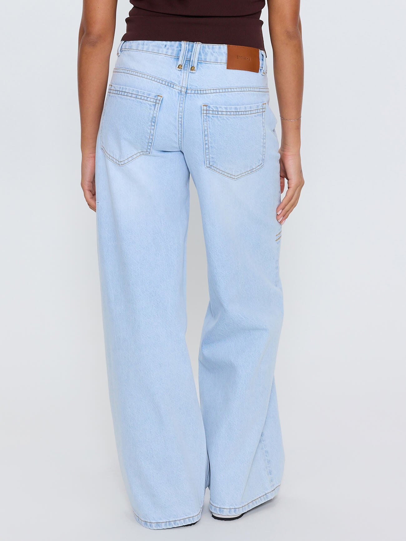 Hunter Low Rise Wide Jean - Light Wave Blue 4