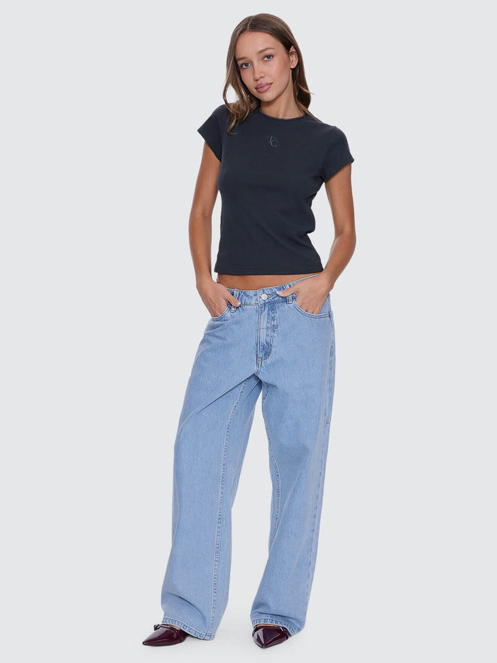 Priority Club Tee - Carbon 4