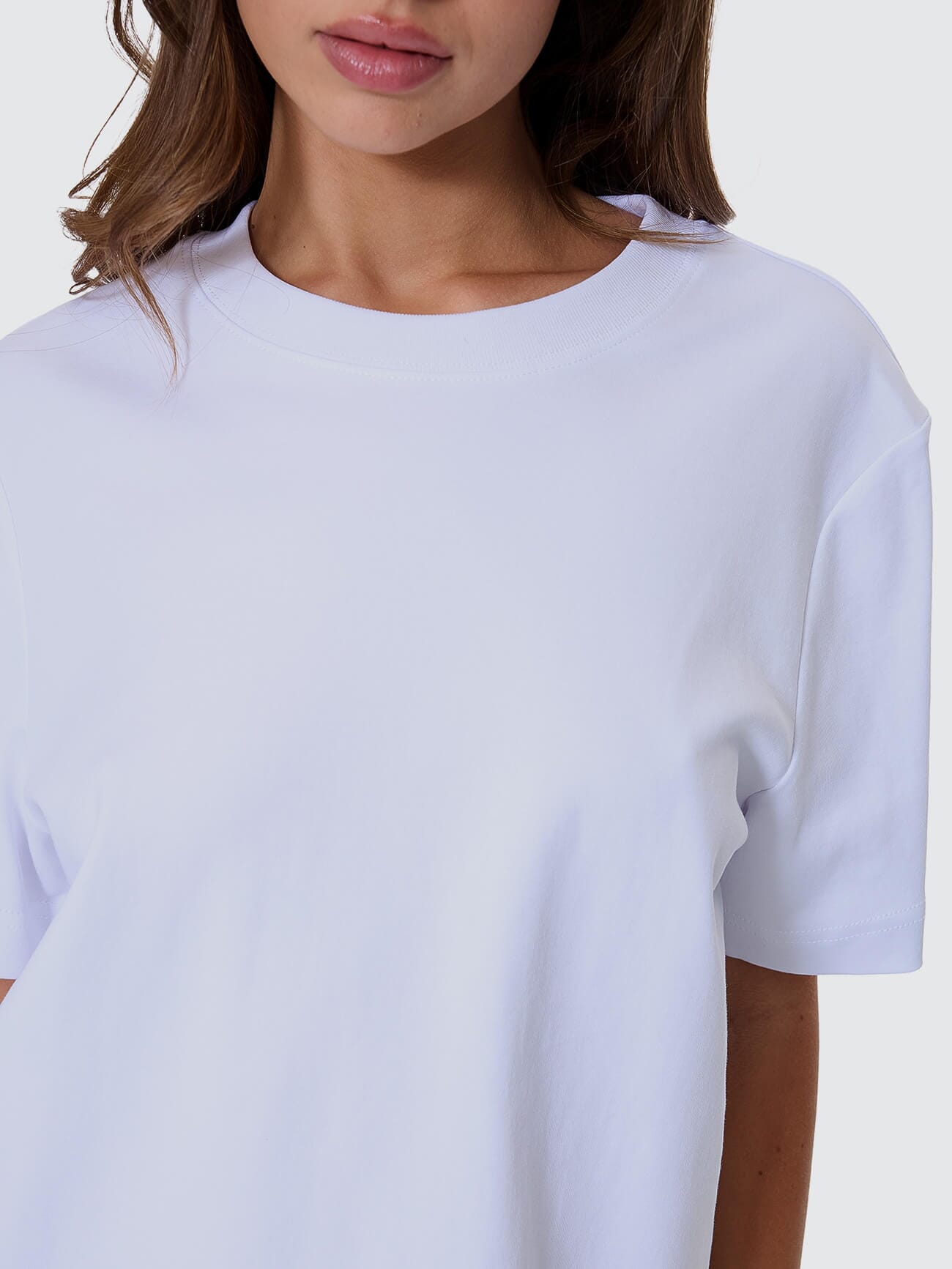 Essential Tee - White 4